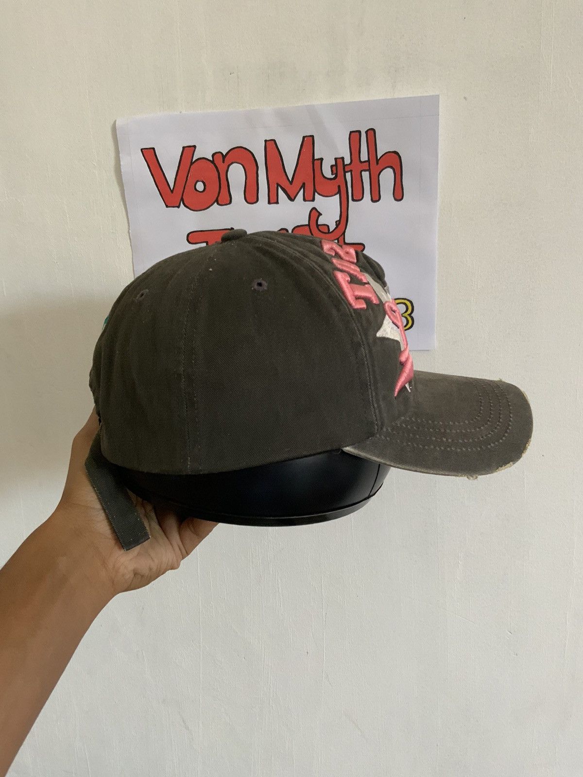 Cartoon Network Vintage Taz Mania by Warner Bros Hat Size ONE SIZE - 5 Thumbnail