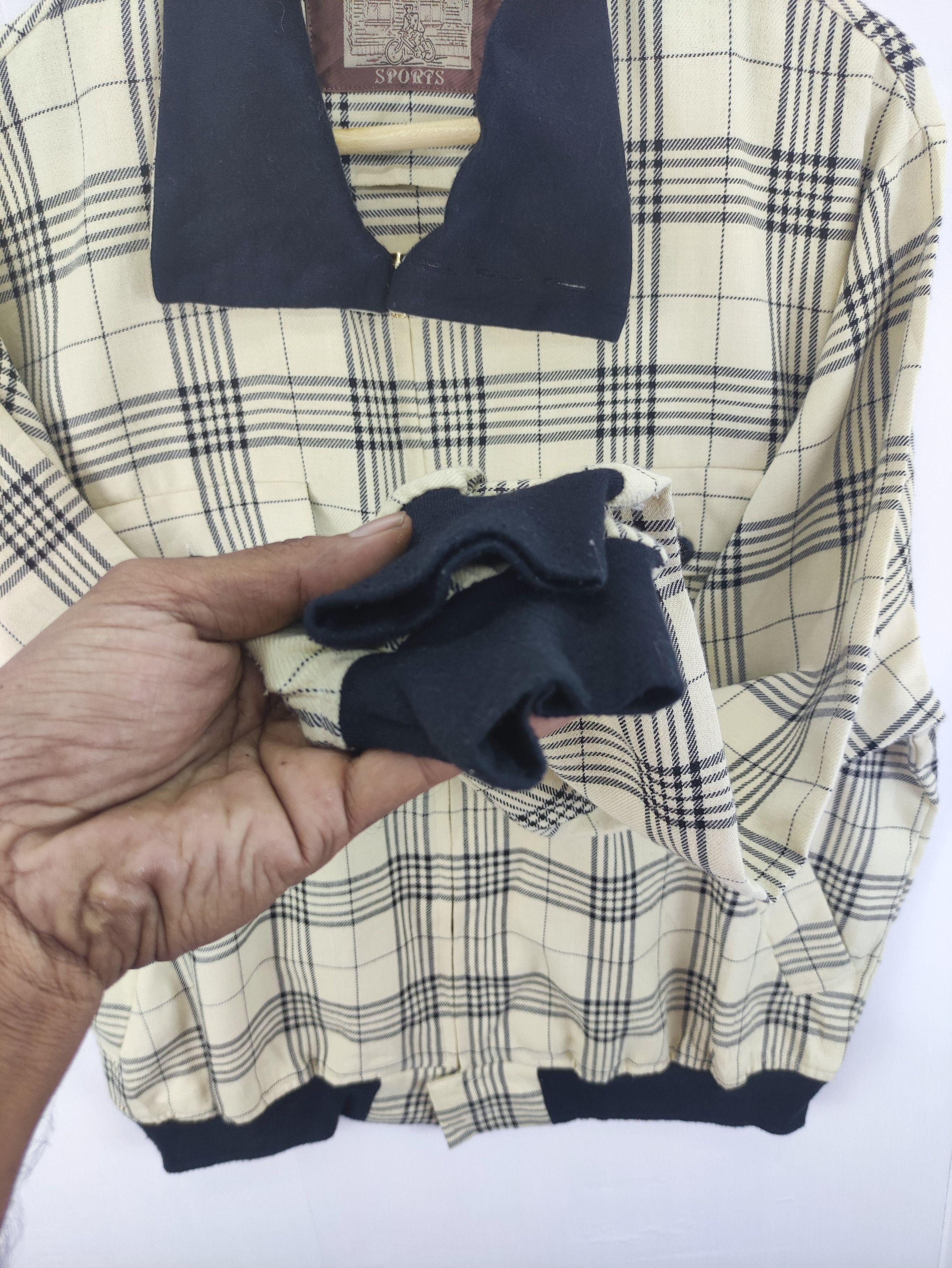 Japanese Brand Vintage Dan-Haitu Sport Casual Jacket Zipper Size US L / EU 52-54 / 3 - 3 Thumbnail