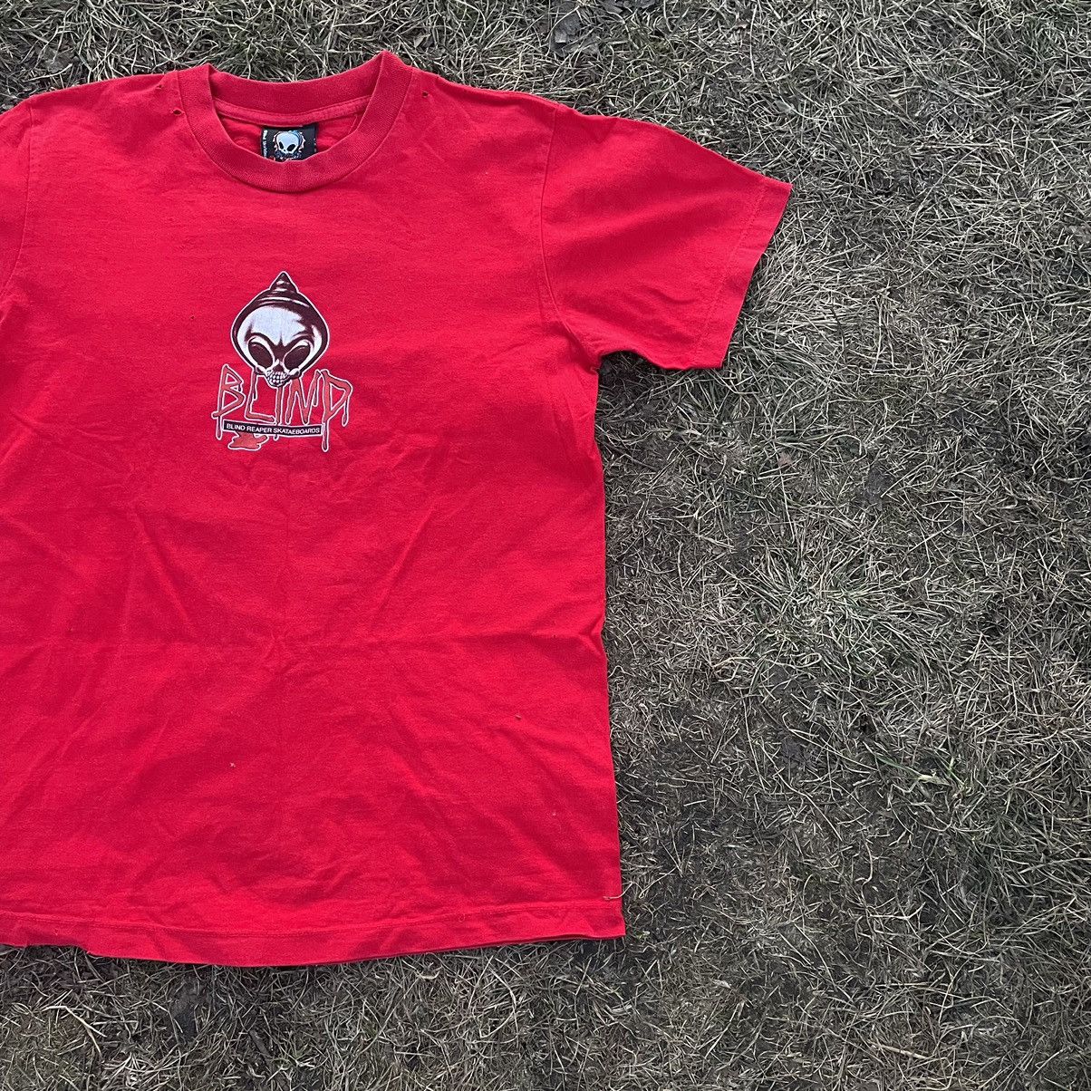 Vintage Vintage 90s Graphic Tee Skeleton Horror Grunge Streetwear S Size US S / EU 44-46 / 1 - 2 Thumbnail