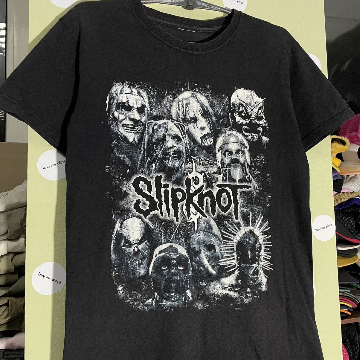 Vintage Vintage Y2K Slipknot Band Tee Graphic Horror Punk Cropped M Size US M / EU 48-50 / 2 - 4 Thumbnail