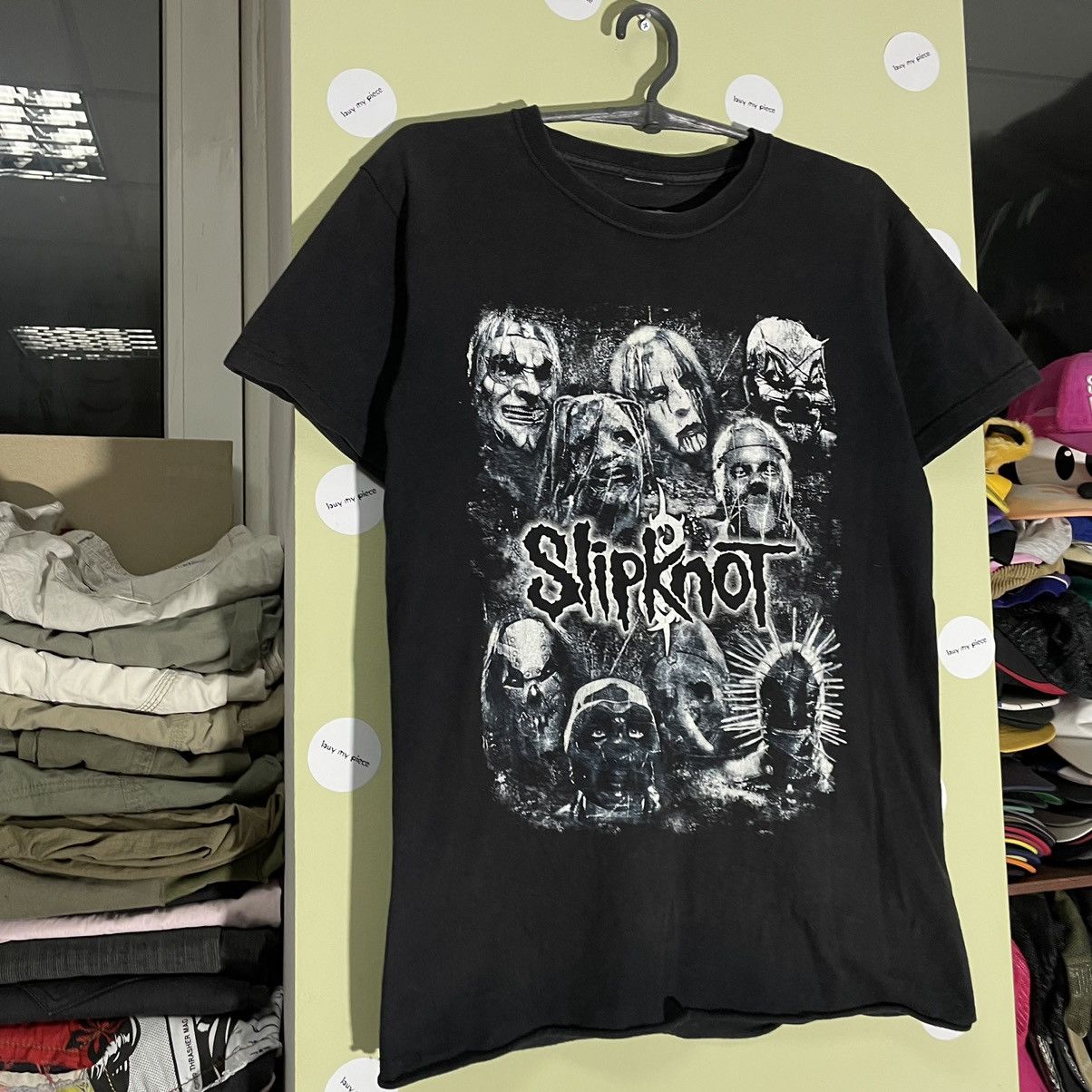 Vintage Vintage Y2K Slipknot Band Tee Graphic Horror Punk Cropped M Size US M / EU 48-50 / 2 - 3 Thumbnail