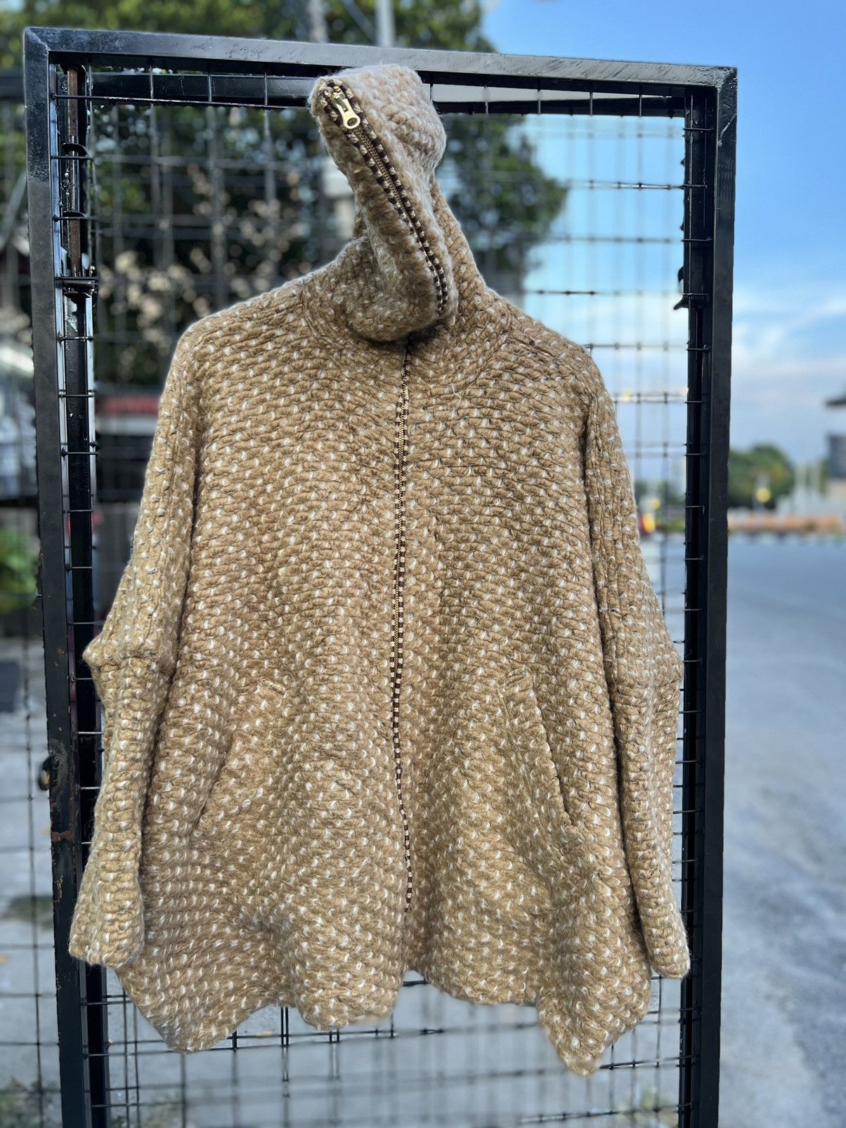 Issey Miyake 🔥Tsumori chisato issey miyake, sweater knitwear hooded Size US L / EU 52-54 / 3 - 3 Thumbnail