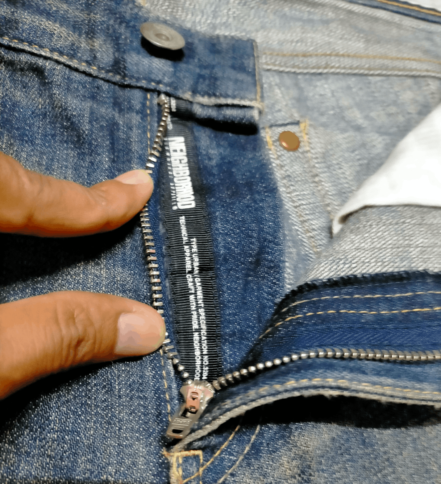 Neighborhood Neighborhood Distress Selvage Denim Size US 33 - 14 Thumbnail