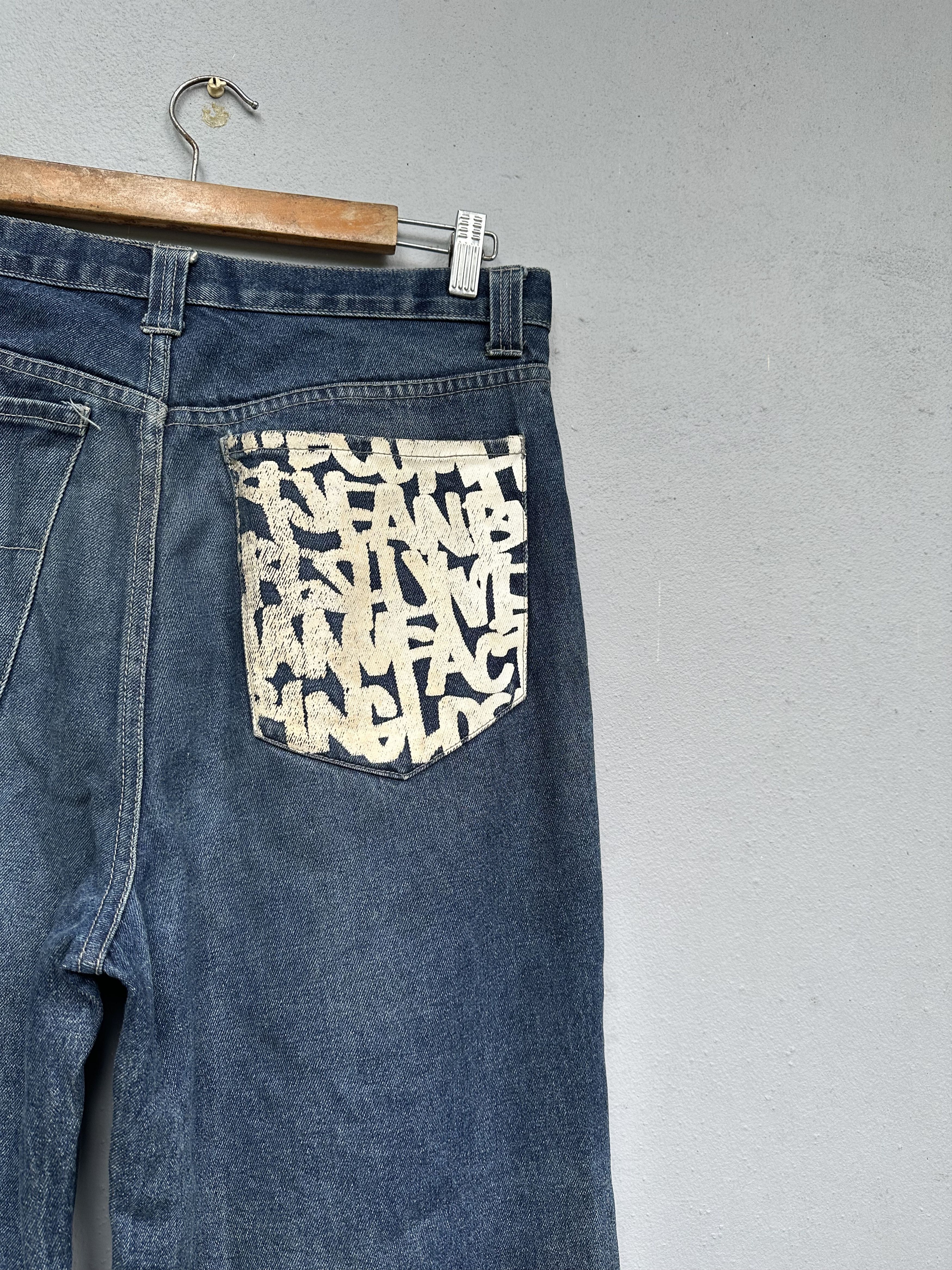 Freshjive Vintage 90s Freshjive Baggy Denim Jeans Size US 34 / EU 50 - 16 Thumbnail