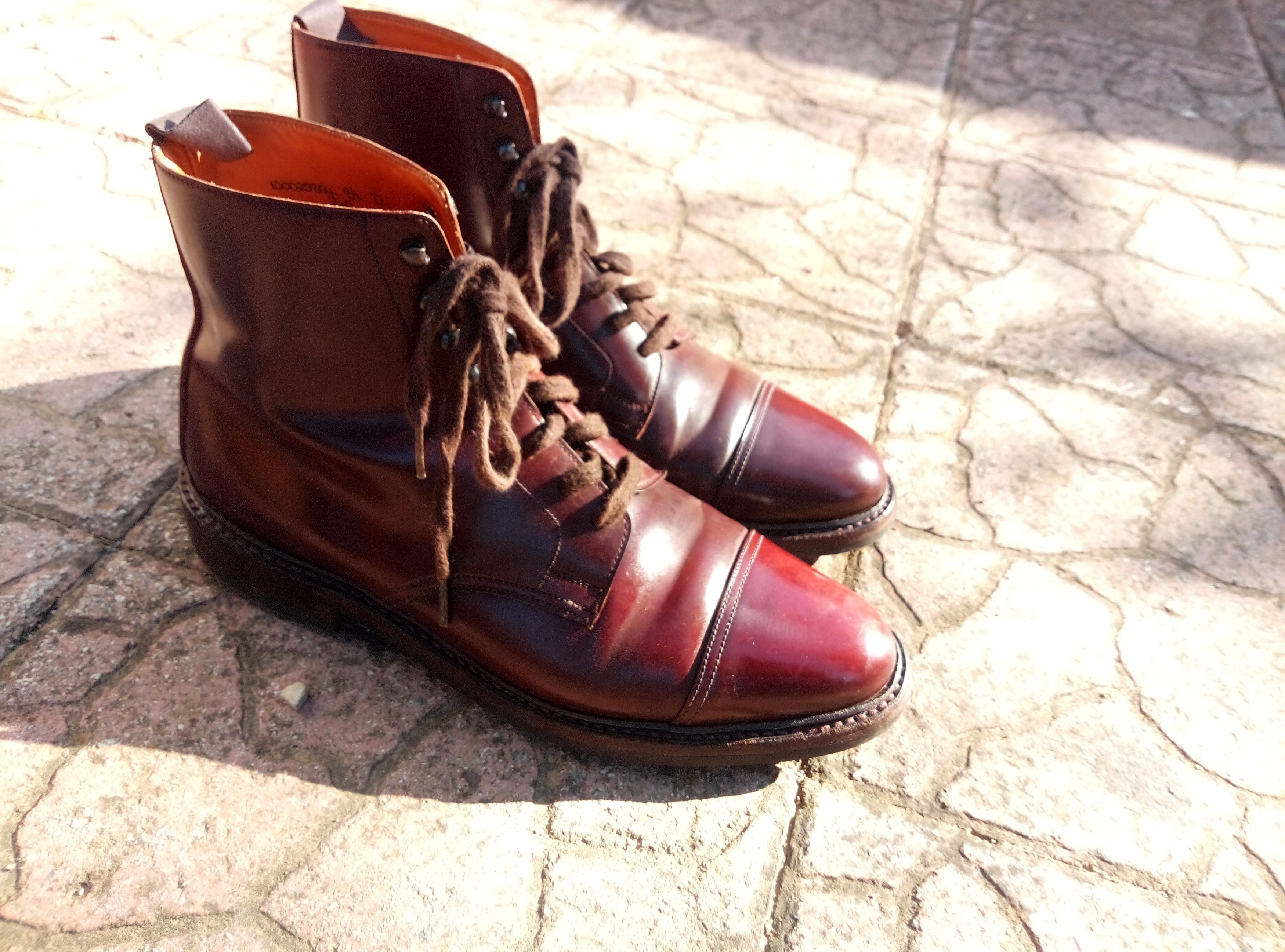 Shell Cordovan Cap Toe Boots
