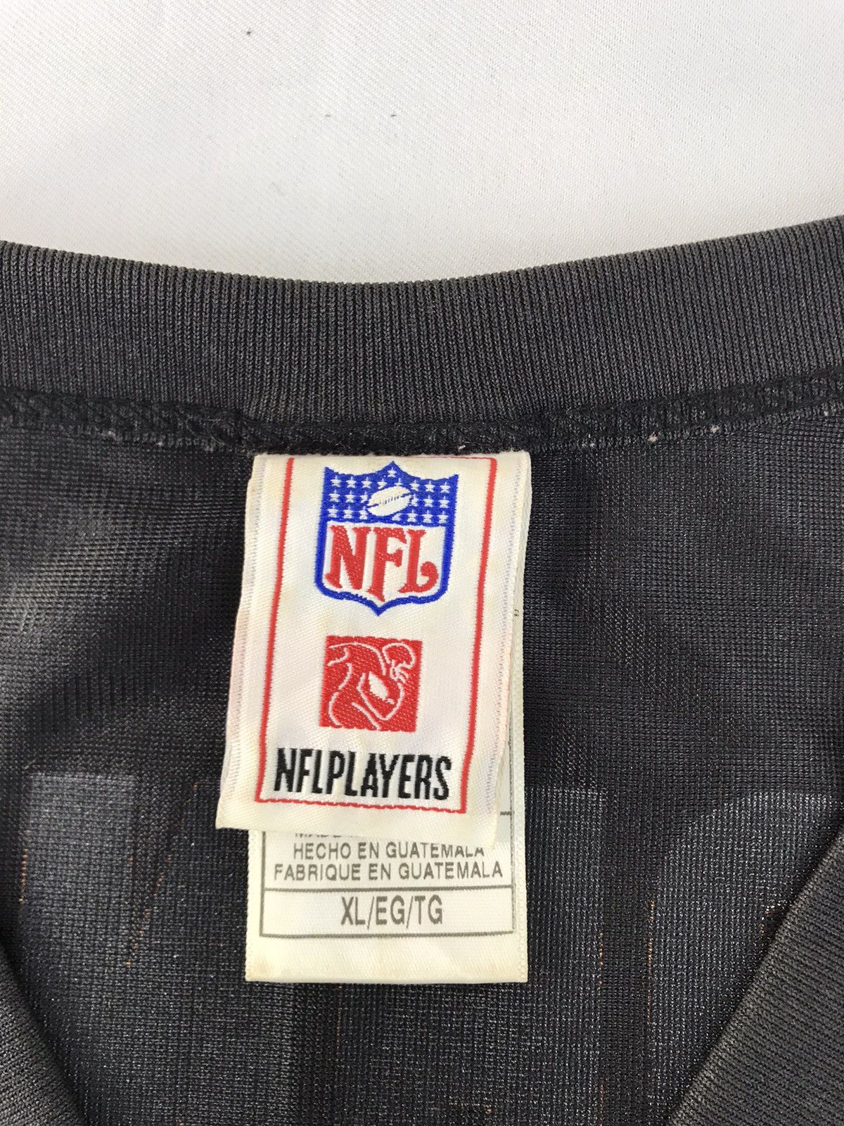 NFL NFL Players Cincinmati Bengals Chad Johnson 85 V Neck Tee Size US XL / EU 56 / 4 - 6 Thumbnail
