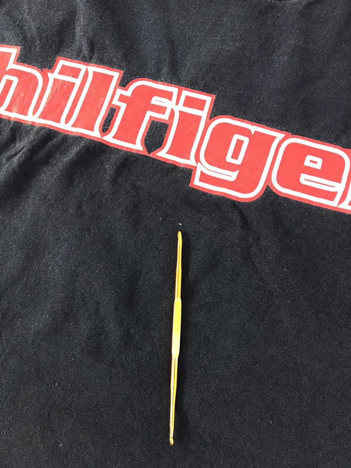 Tommy Hilfiger Tommy Hilfiger Jeans Side Tape Big Logo Tee R194j Size US XXL / EU 58 / 5 - 15 Thumbnail