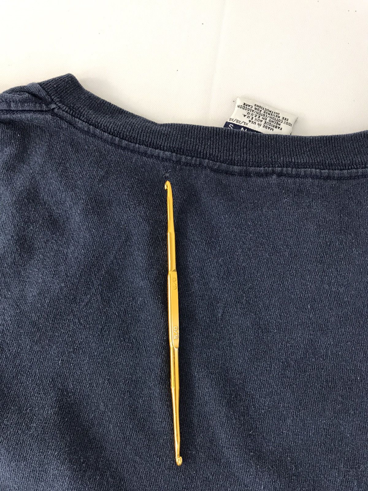 Tommy Hilfiger Tommy Hilfiger Jeans Side Tape Big Logo Tee R194j Size US XXL / EU 58 / 5 - 14 Thumbnail