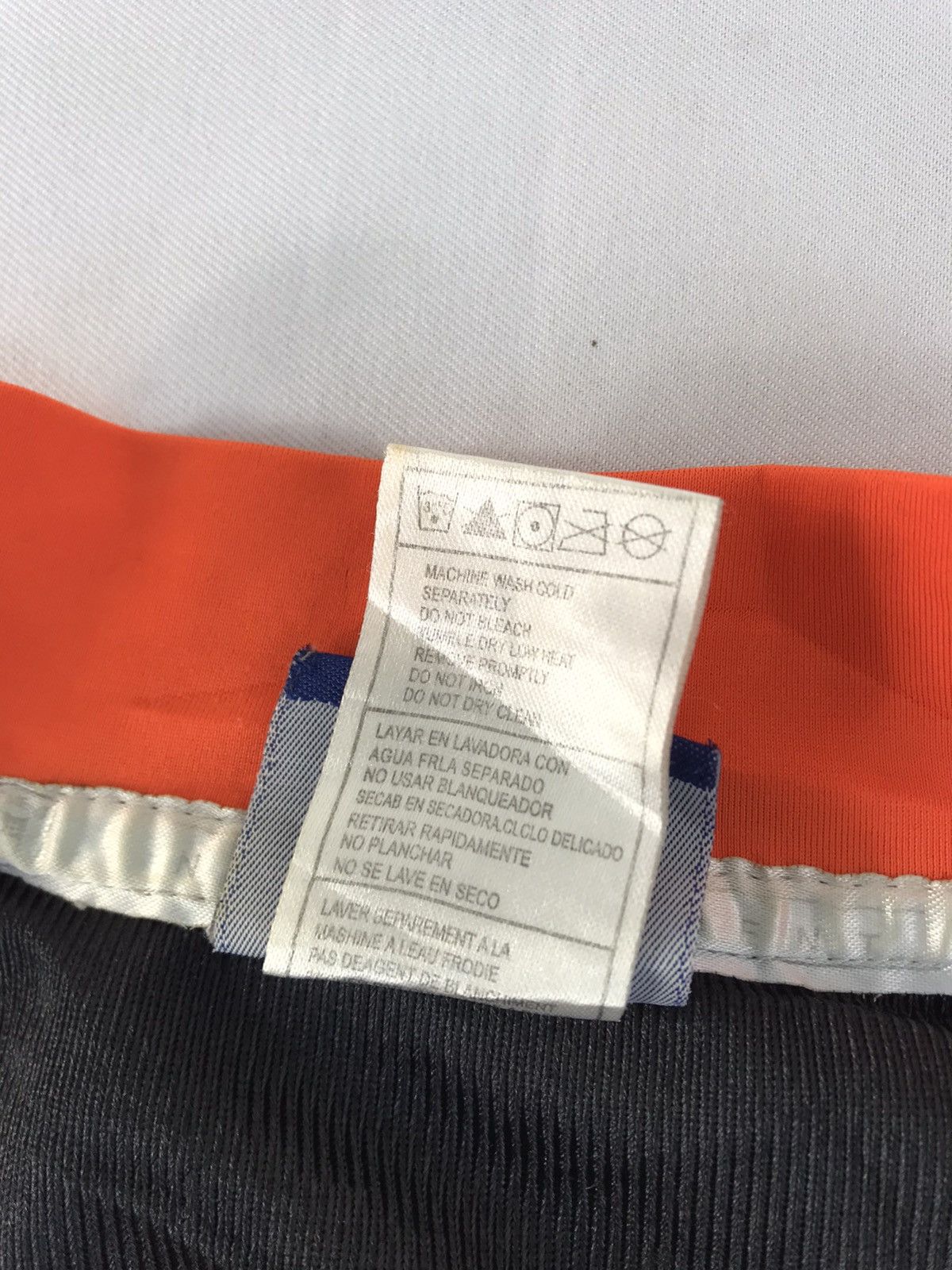 NFL Reebok NFL Players Cincinmati Bengals Rey Maualuga 58 V Neck Size US XL / EU 56 / 4 - 8 Thumbnail
