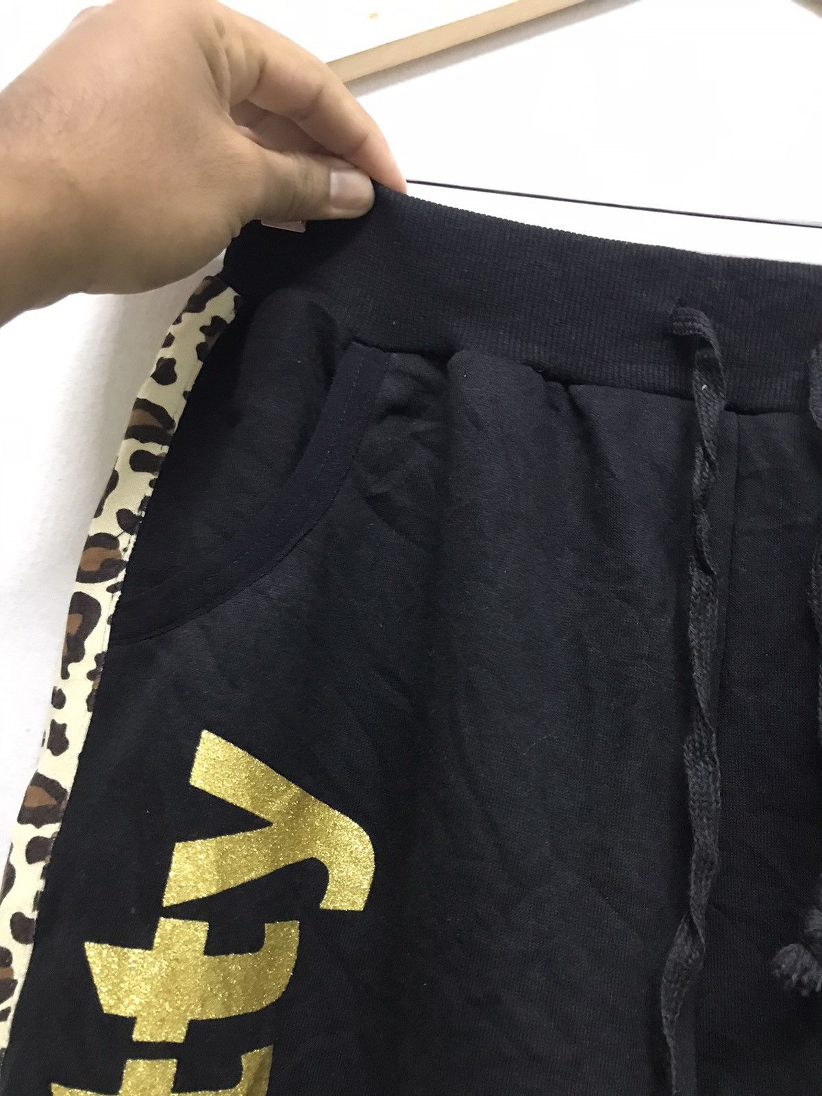 Japanese Brand Nice❗️Hello Kitty x Uniqlo 3 Quarters Sweatpants Size 27" / US 4 / IT 40 - 11 Thumbnail