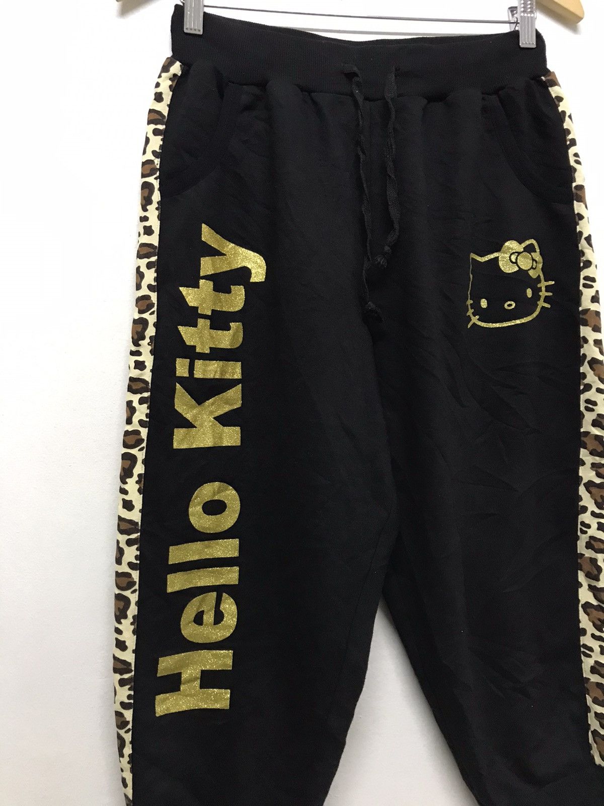 Japanese Brand Nice❗️Hello Kitty x Uniqlo 3 Quarters Sweatpants Size 27" / US 4 / IT 40 - 6 Thumbnail