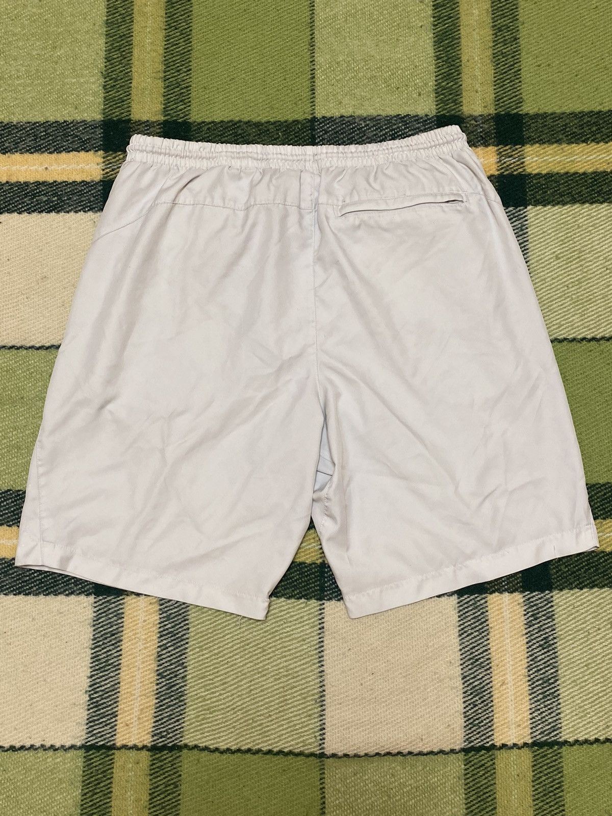 Umbro Vintage 90s Umbro shorts streetwear y2k casual size L Size US 34 / EU 50 - 4 Thumbnail