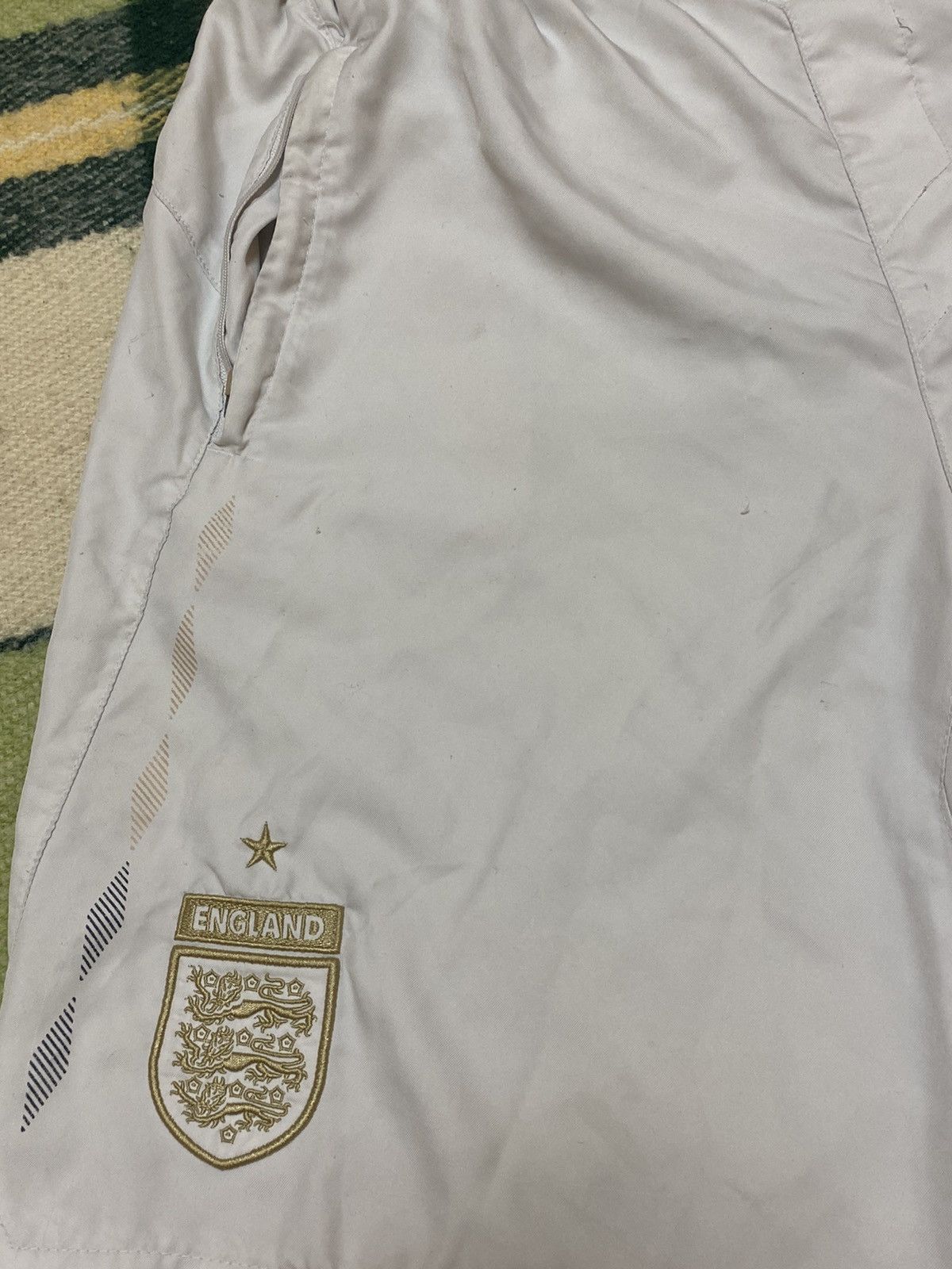 Umbro Vintage 90s Umbro shorts streetwear y2k casual size L Size US 34 / EU 50 - 3 Thumbnail