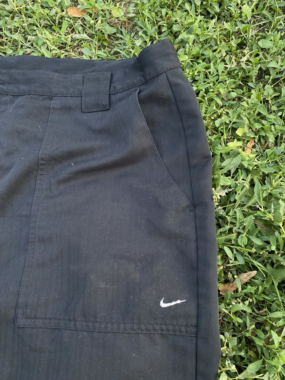 Nike Vintage Nike shorts streetwear swoosh casual y2k size 40 Size US 40 / EU 56 - 2 Thumbnail