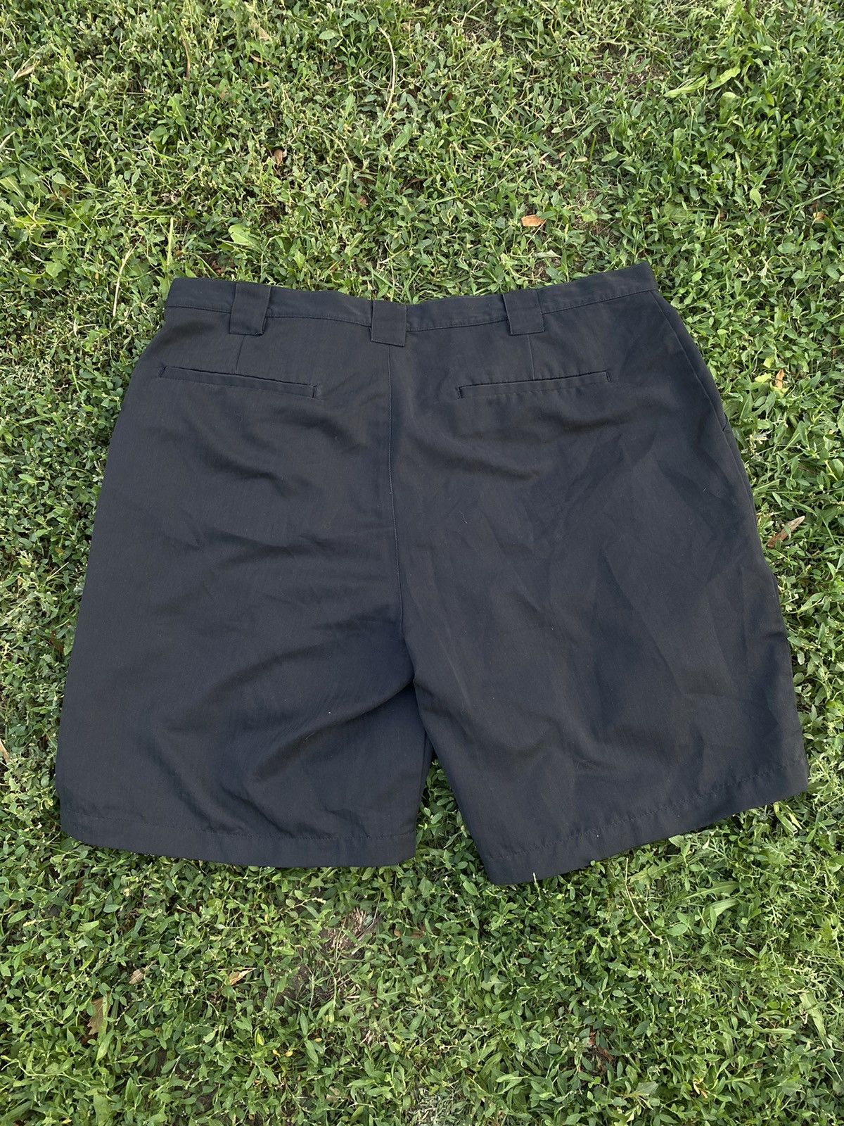 Nike Vintage Nike shorts streetwear swoosh casual y2k size 40 Size US 40 / EU 56 - 3 Thumbnail