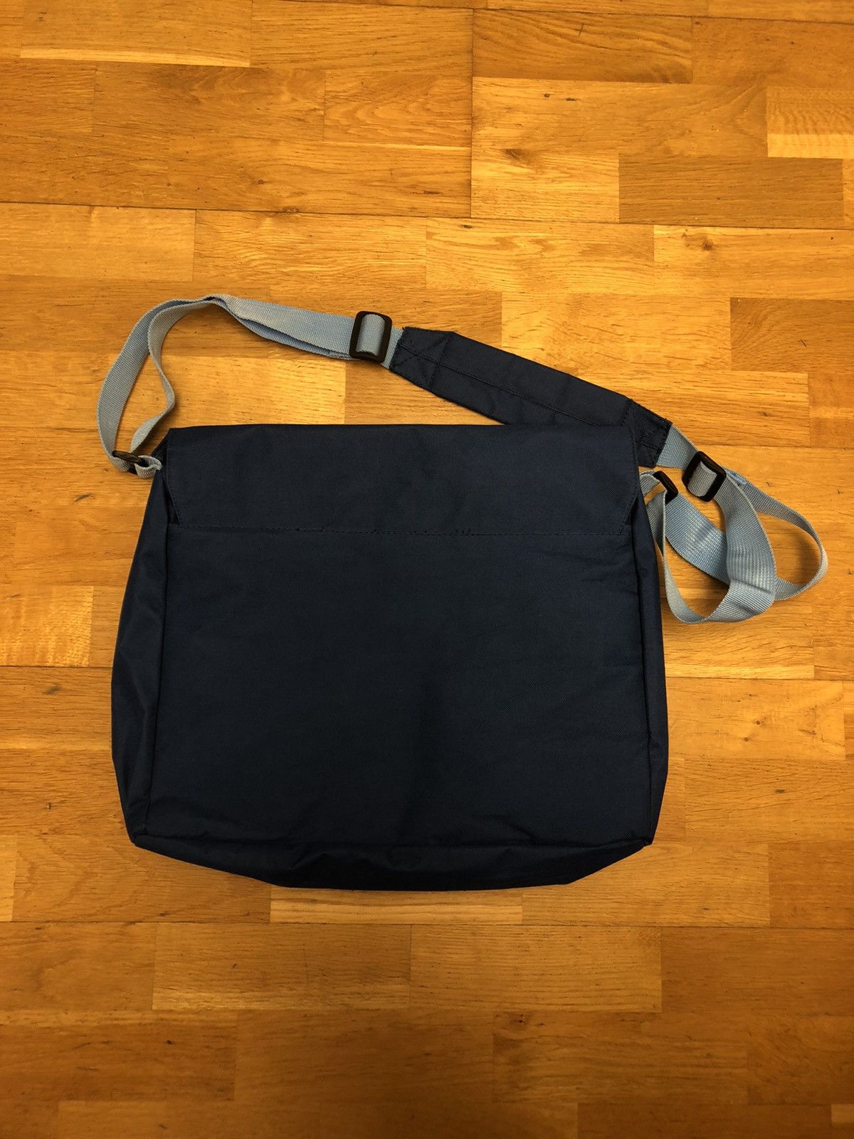 Disney DISNEY VINTAGE MICKEY MOUSE QUALITY OVER THE SHOULDER BAG Size ONE SIZE - 2 Thumbnail
