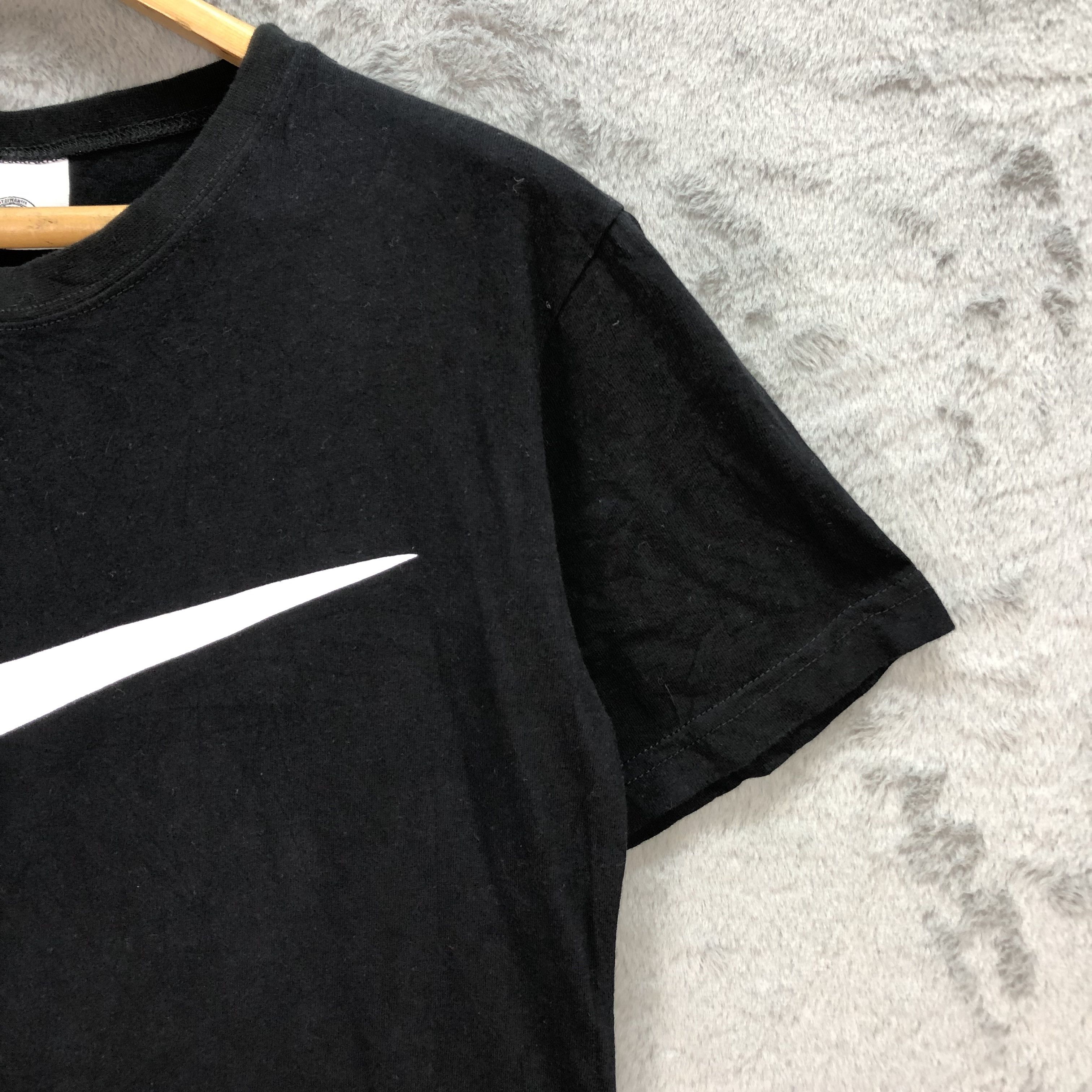 Nike Parody Middle Finger Nike Big Swoosh Tees #5702-203 Size US S / EU 44-46 / 1 - 6 Thumbnail