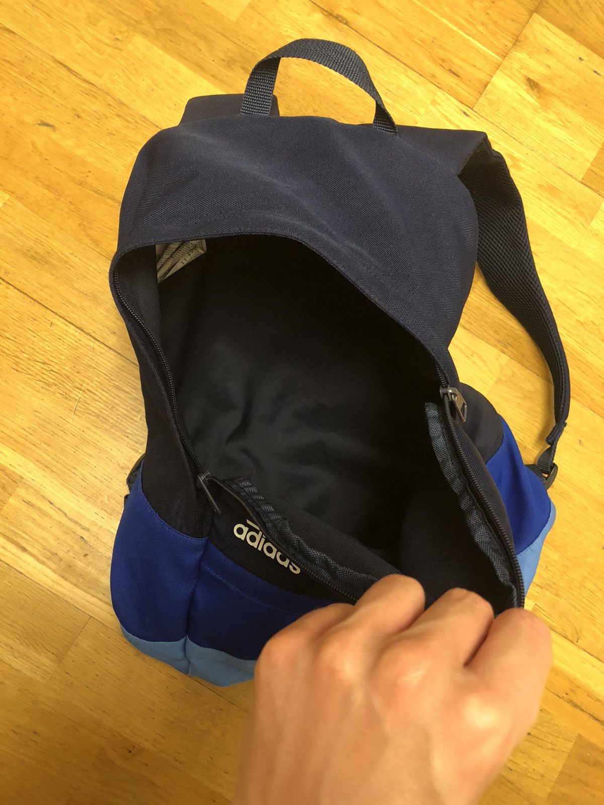 Vintage ADIDAS CLASSIC LIGHT SPORT VINTAGE BACKPACK BAG Size ONE SIZE - 7 Thumbnail