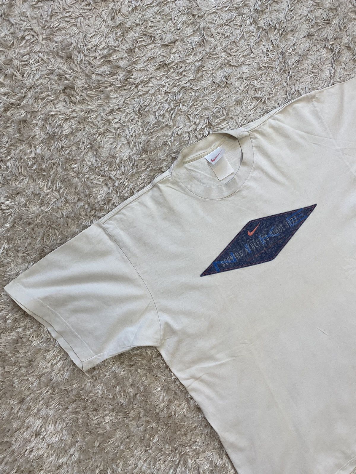 Nike × Vintage Vintage 80s/90s Nike Big Logo Swoosh T-Shirt Y2K HYPE Size US L / EU 52-54 / 3 - 4 Thumbnail
