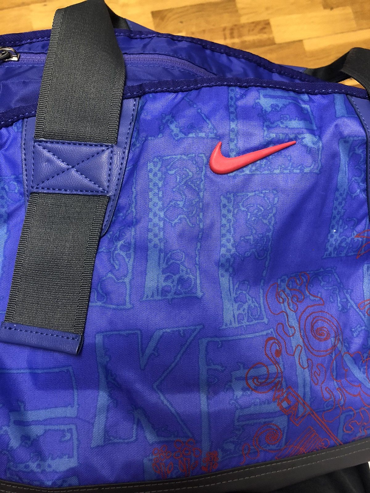 Nike NIKE FAST3R CLASSIC SPORT WORKOUT LIGHT DUFFLE BAG Size ONE SIZE - 6 Thumbnail