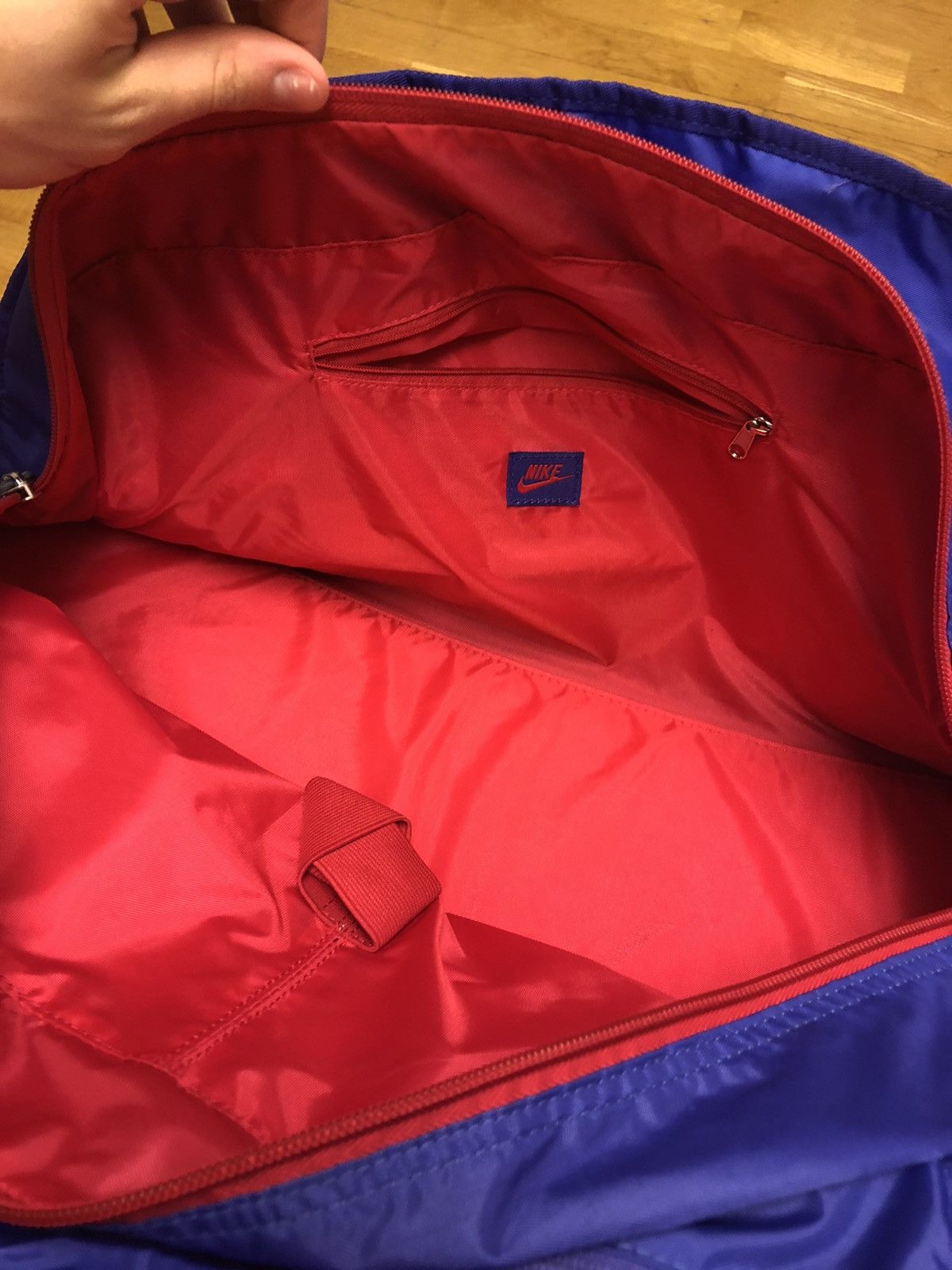 Nike NIKE FAST3R CLASSIC SPORT WORKOUT LIGHT DUFFLE BAG Size ONE SIZE - 9 Thumbnail