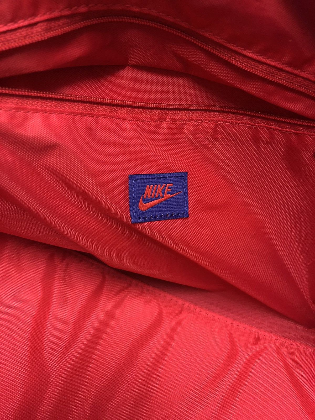 Nike NIKE FAST3R CLASSIC SPORT WORKOUT LIGHT DUFFLE BAG Size ONE SIZE - 8 Thumbnail