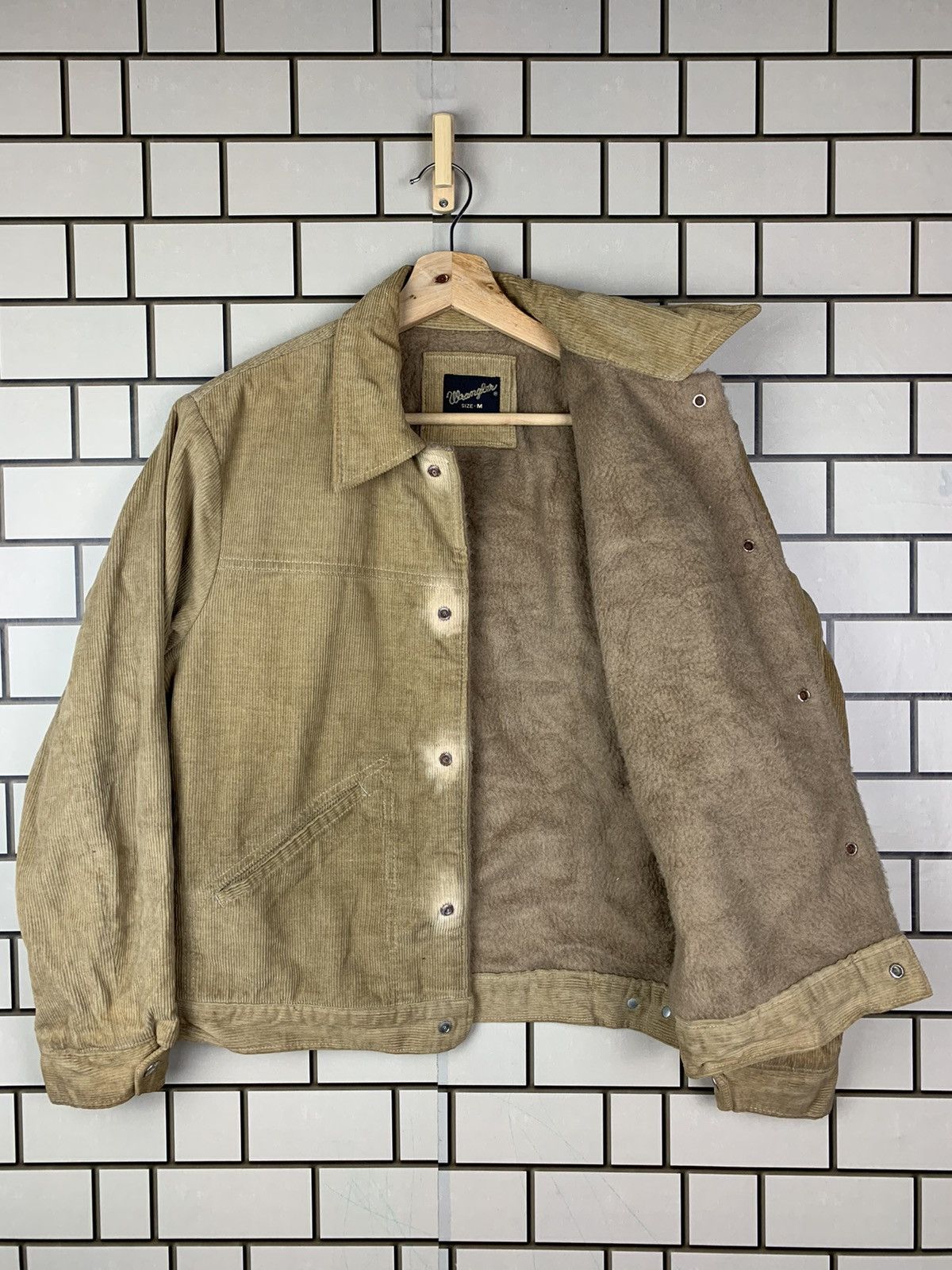 Vintage Vintage Trucker Wrangler Sherpa Jacket Size US M / EU 48-50 / 2 - 3 Thumbnail