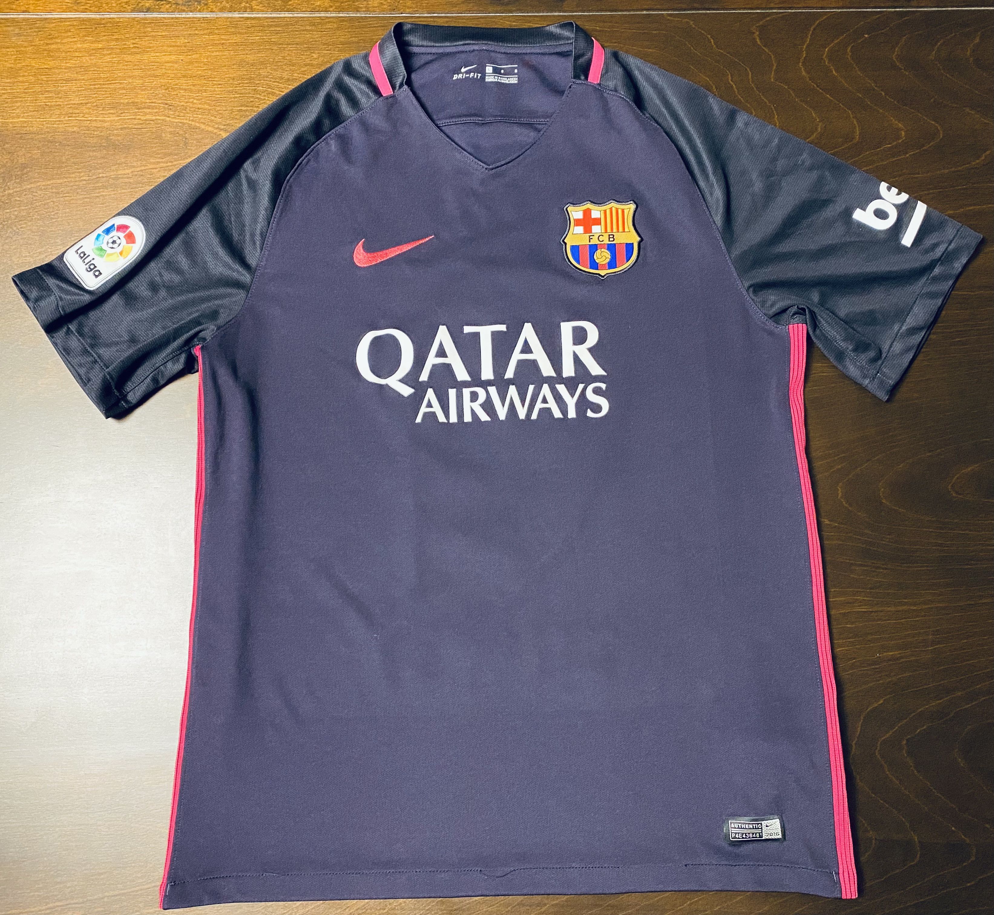 2016-2017 Hype Barcelona Away Soccer Jersey Iniesta L