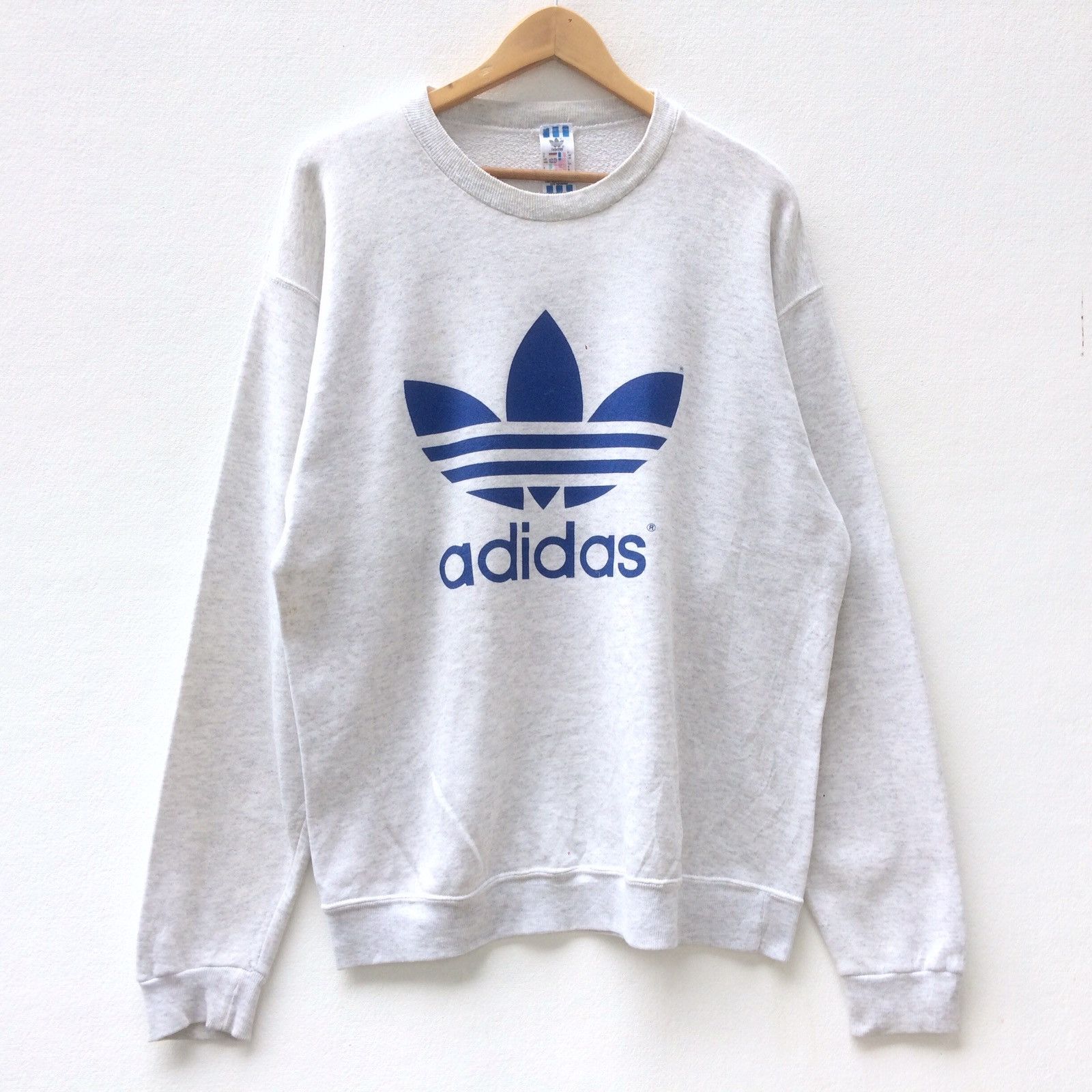 Adidas Vintage Adidas Big Logo Spell Out Sweatshirt | L Size US L / EU 52-54 / 3 - 1 Thumbnail