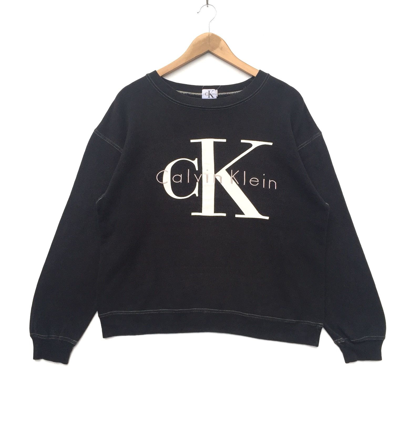 Calvin Klein Vintage 90s Calvin Klein Big Logo Sweatshirt | S | Swag Size US S / EU 44-46 / 1 - 1 Thumbnail