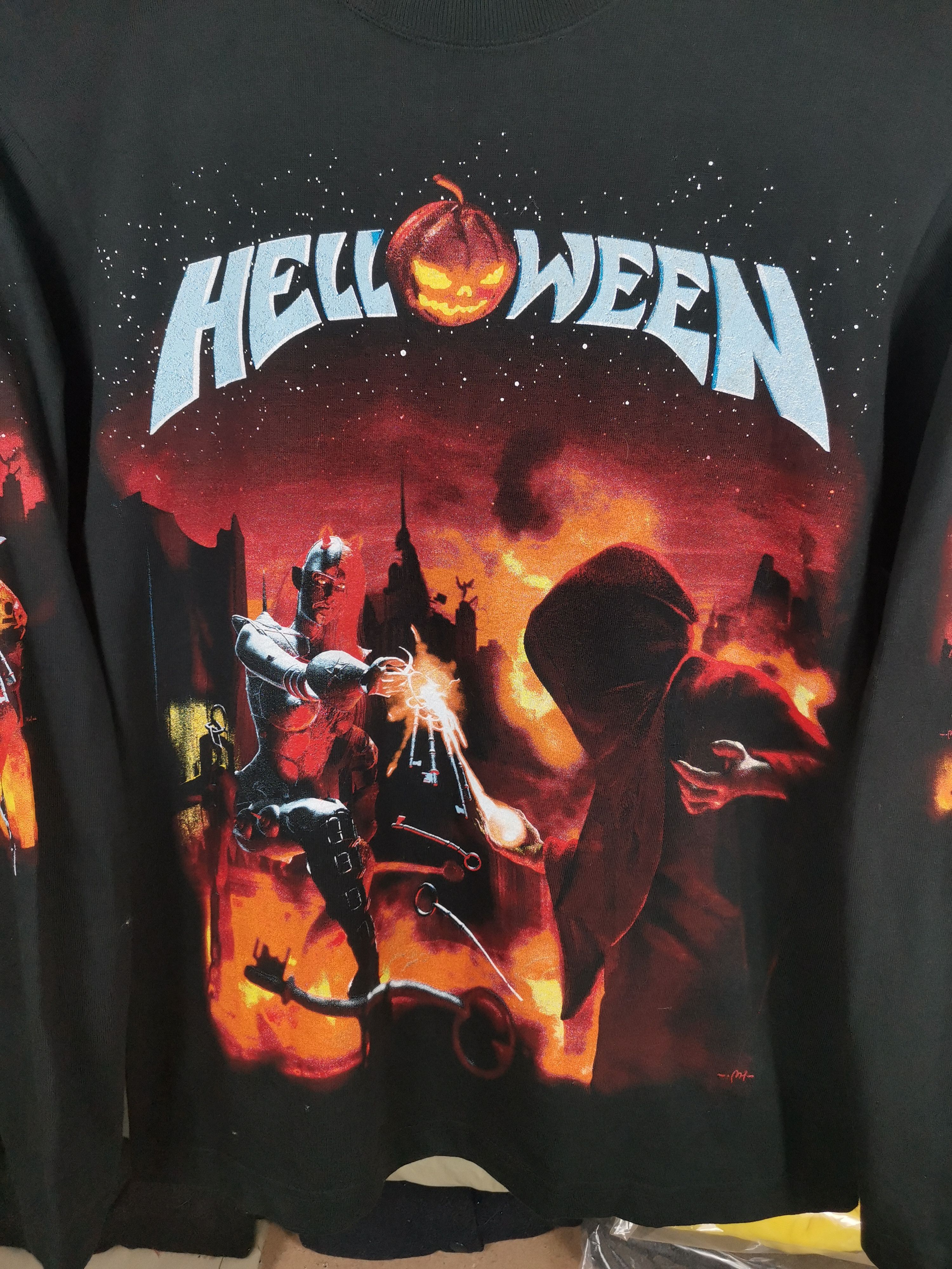 Band Tees Vintage Halloween Tour Japanese Long Sleeve Tshirt Size US S / EU 44-46 / 1 - 2 Thumbnail