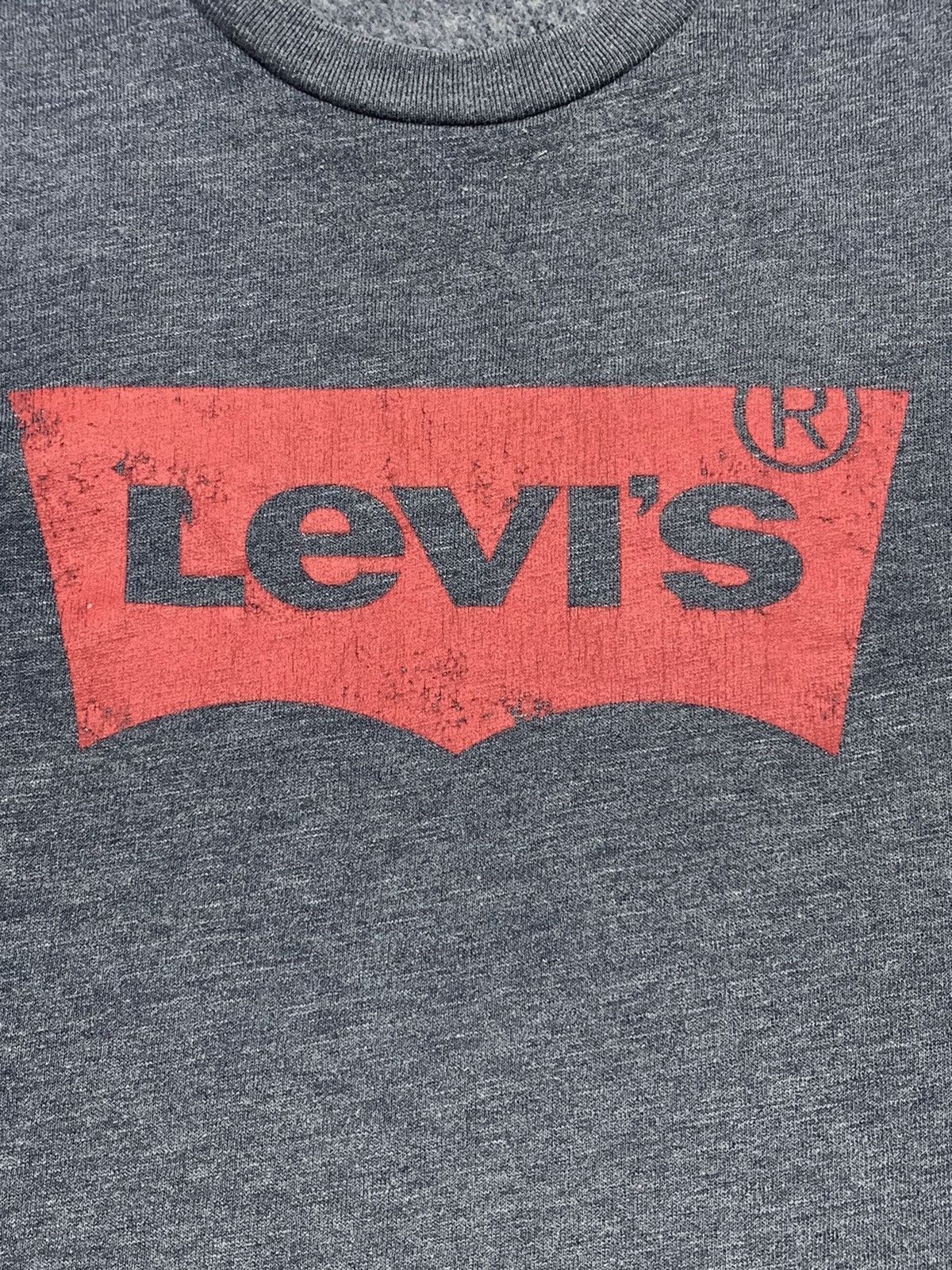 Levi's Vintage Clothing × Vintage Vintage Y2K Levi’s sweatshirt casual streetwear size S Size US S / EU 44-46 / 1 - 3 Thumbnail