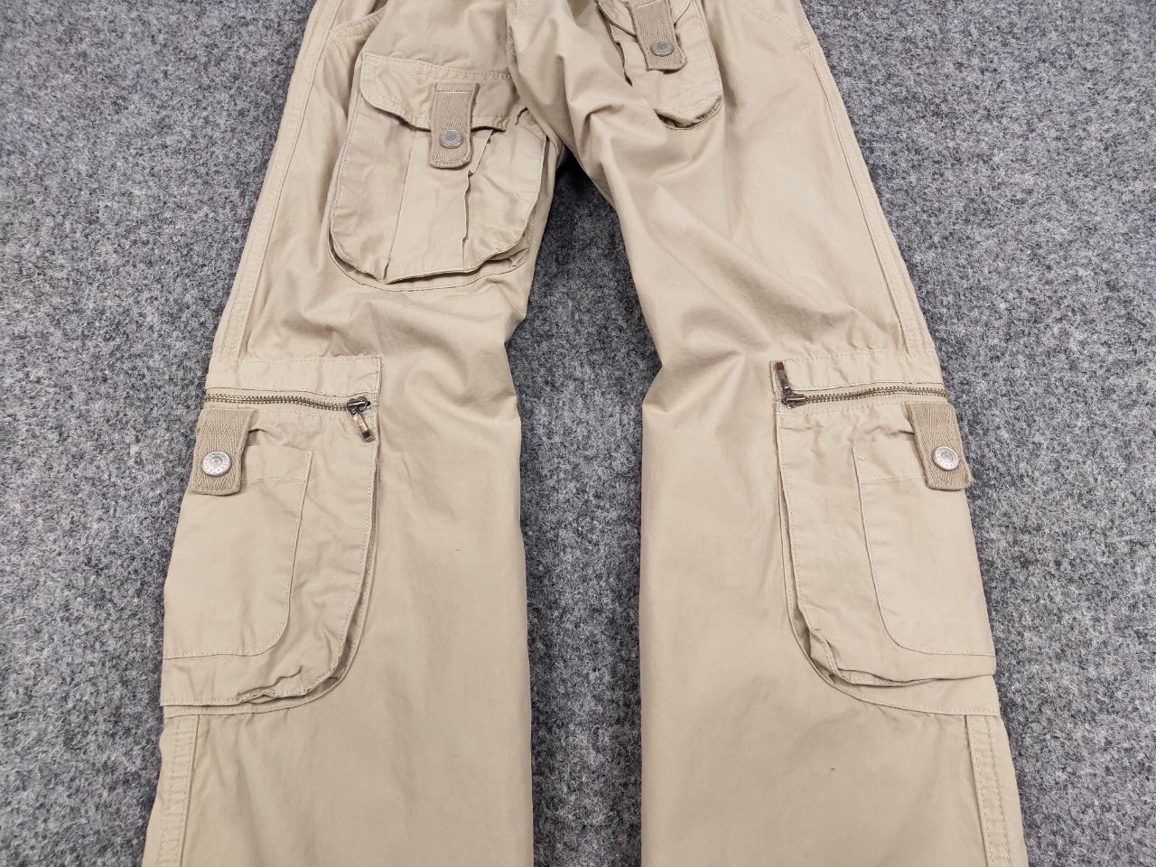 Japanese Brand Vintage 90's Japanese Bondage Zip Bootcut Beige Cargo Pants Size US 32 / EU 48 - 9 Thumbnail