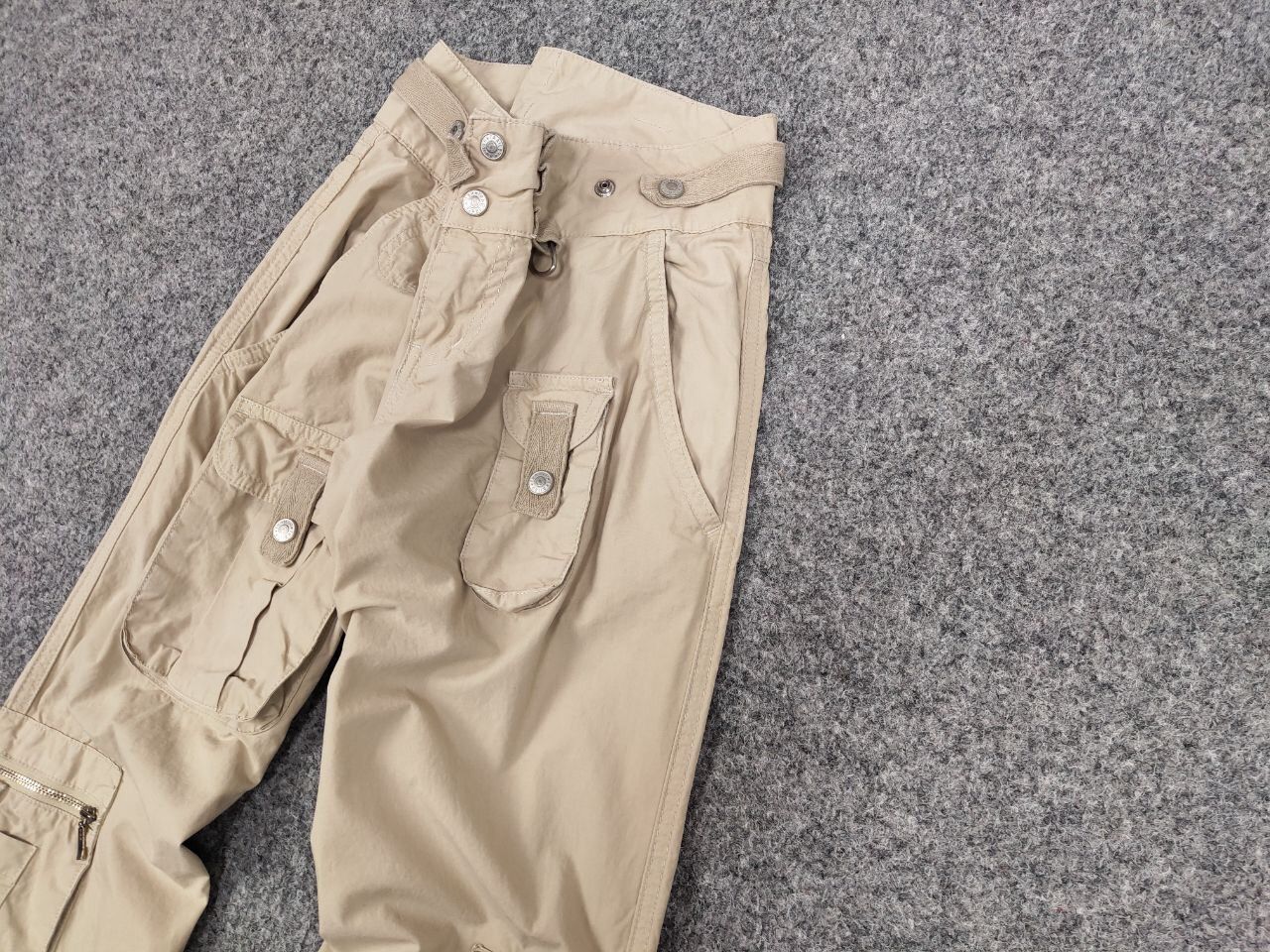 Japanese Brand Vintage 90's Japanese Bondage Zip Bootcut Beige Cargo Pants Size US 32 / EU 48 - 4 Thumbnail