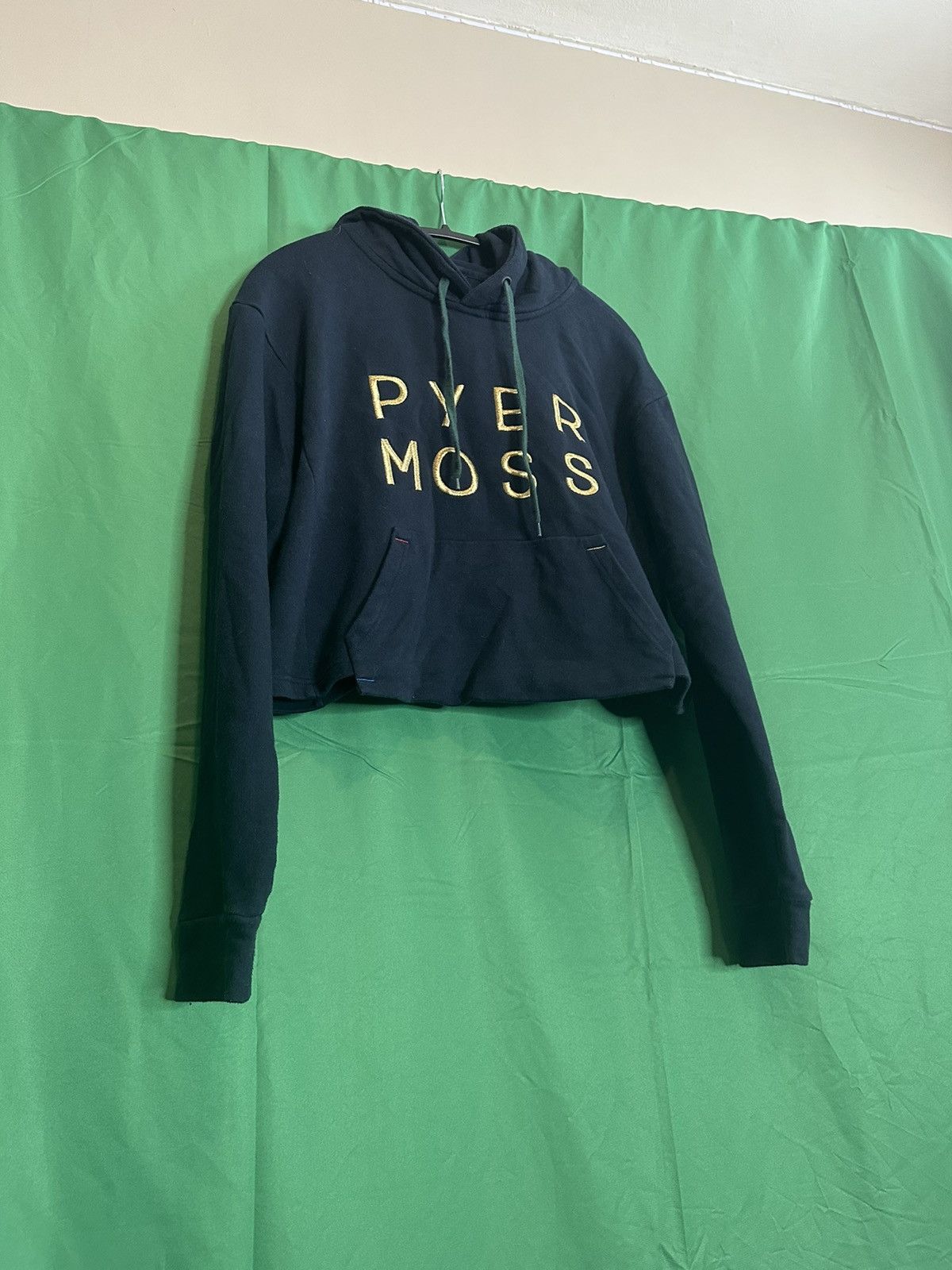 Pyer Moss Navy OG gold logo cropped hoodie Size US S / EU 44-46 / 1 - 12 Thumbnail