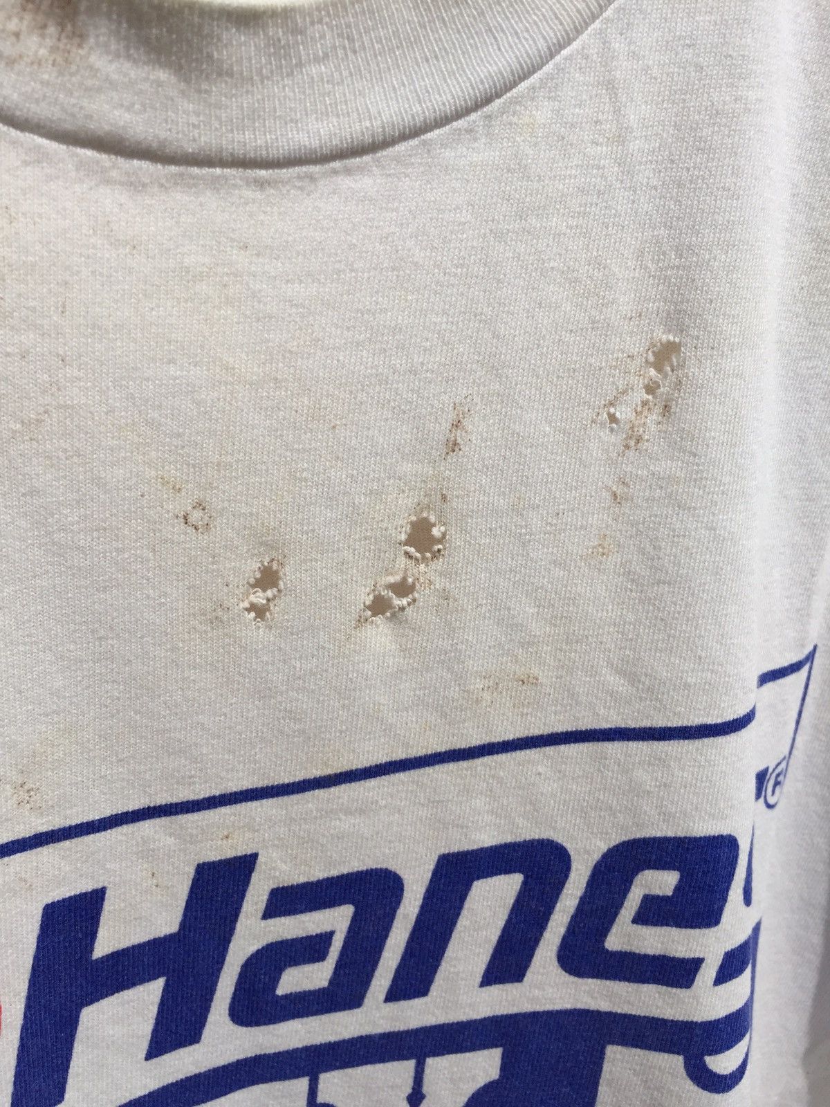 Hanes TRASHED Hanes Beefy T Logo Tee Size Medium 80s Size US M / EU 48-50 / 2 - 5 Thumbnail