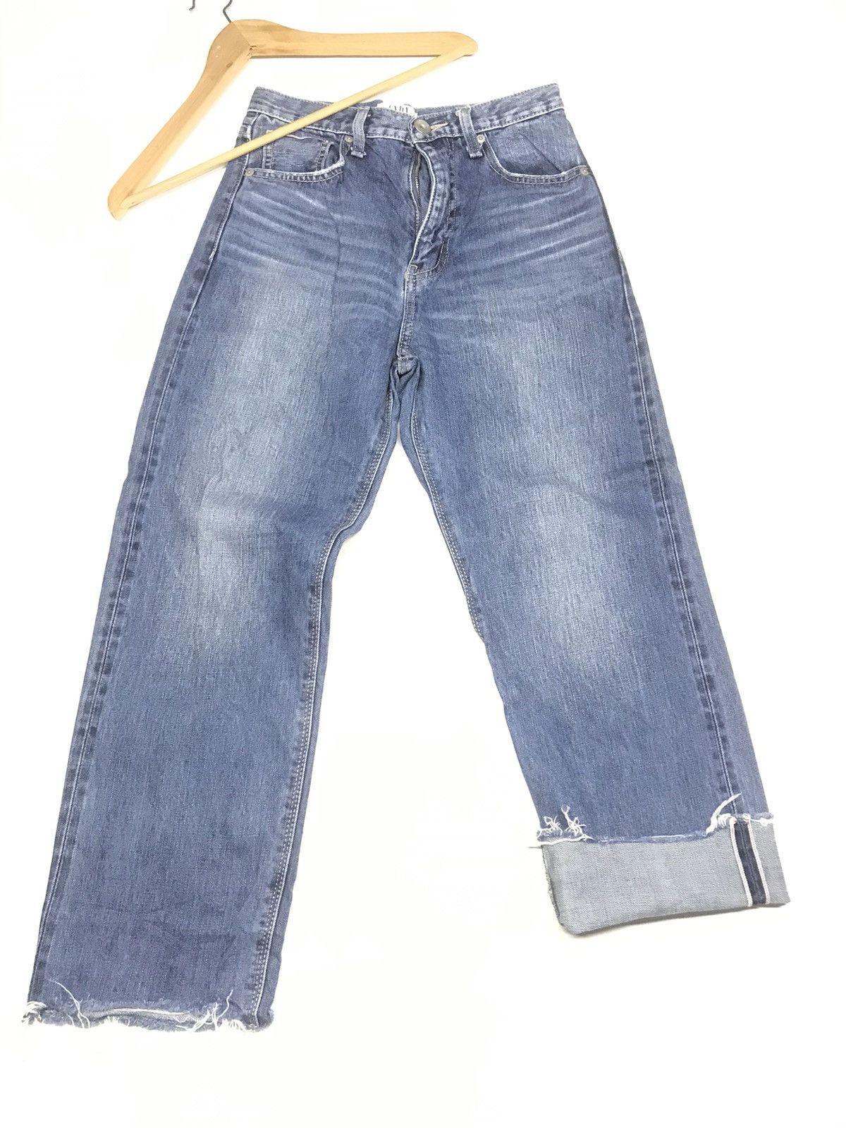 image of Distressed Denim x Vintage Gyda Baggy Selvedge Back Pocket Ankle Cut Distressed in Blue (Size 26)