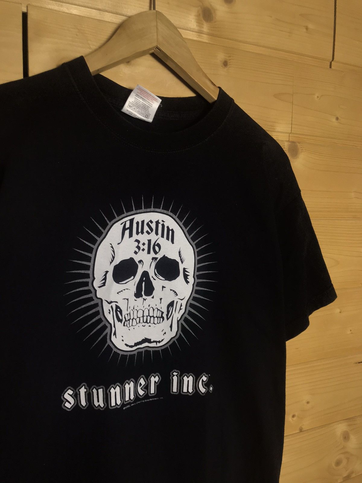 WWE 2003 Vintage WWE Stone Cold Austin Rivers t-shirt Size US M / EU 48-50 / 2 - 1 Thumbnail