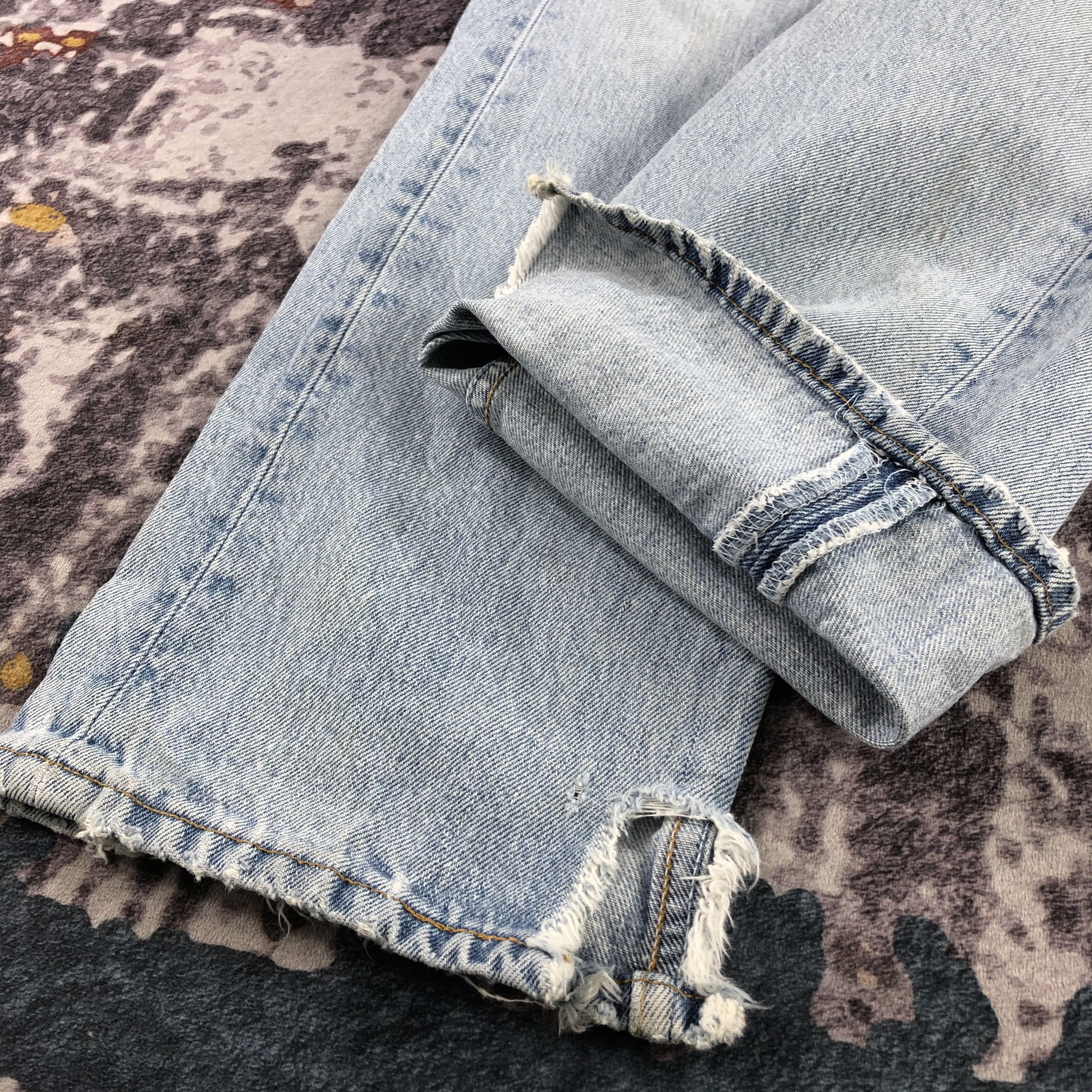 Levi's × Vintage 90s Vintage Light Wash Levis 501 Jeans-JM2901 Size US 30 / EU 46 - 7 Thumbnail