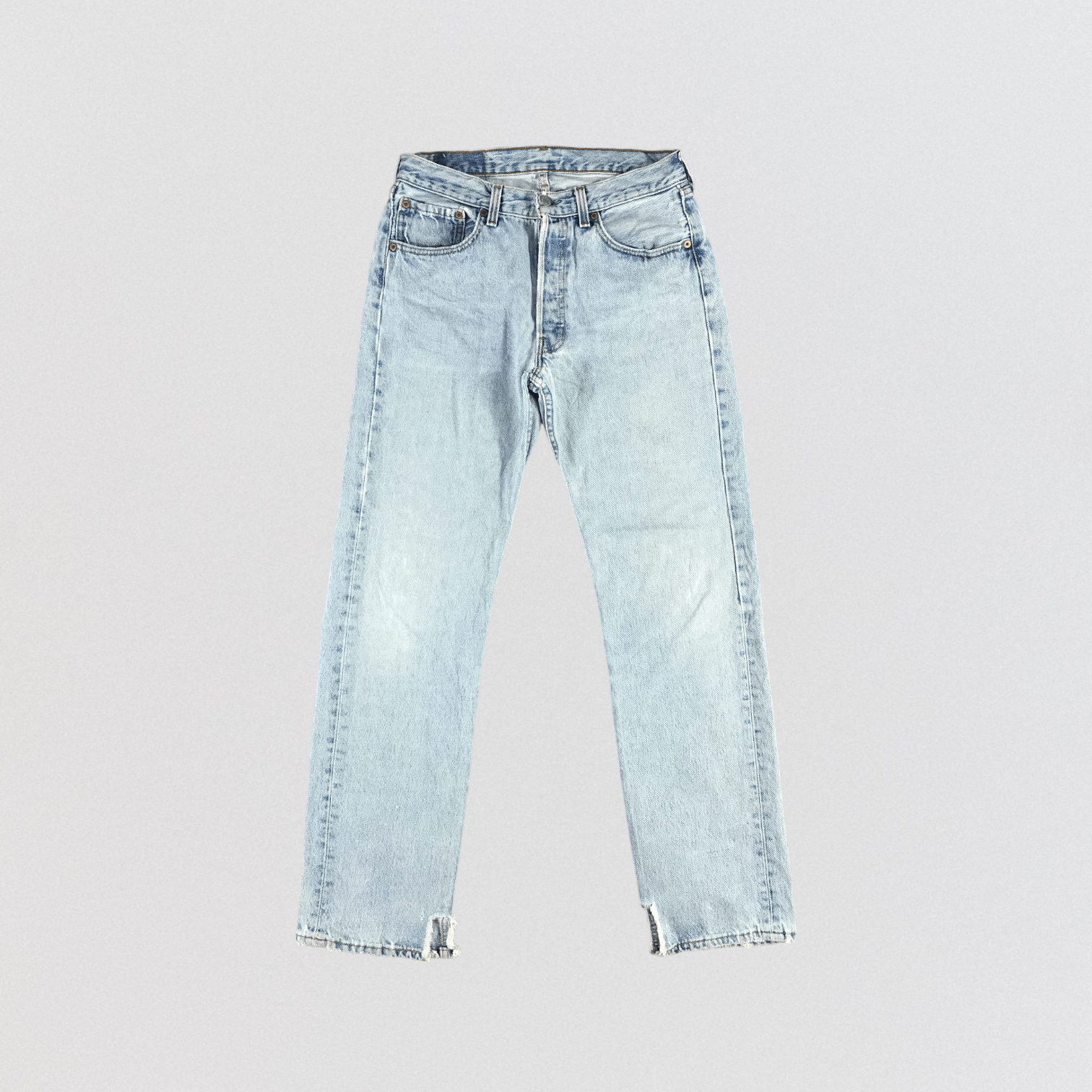 Levi's × Vintage 90s Vintage Light Wash Levis 501 Jeans-JM2901 Size US 30 / EU 46 - 1 Thumbnail