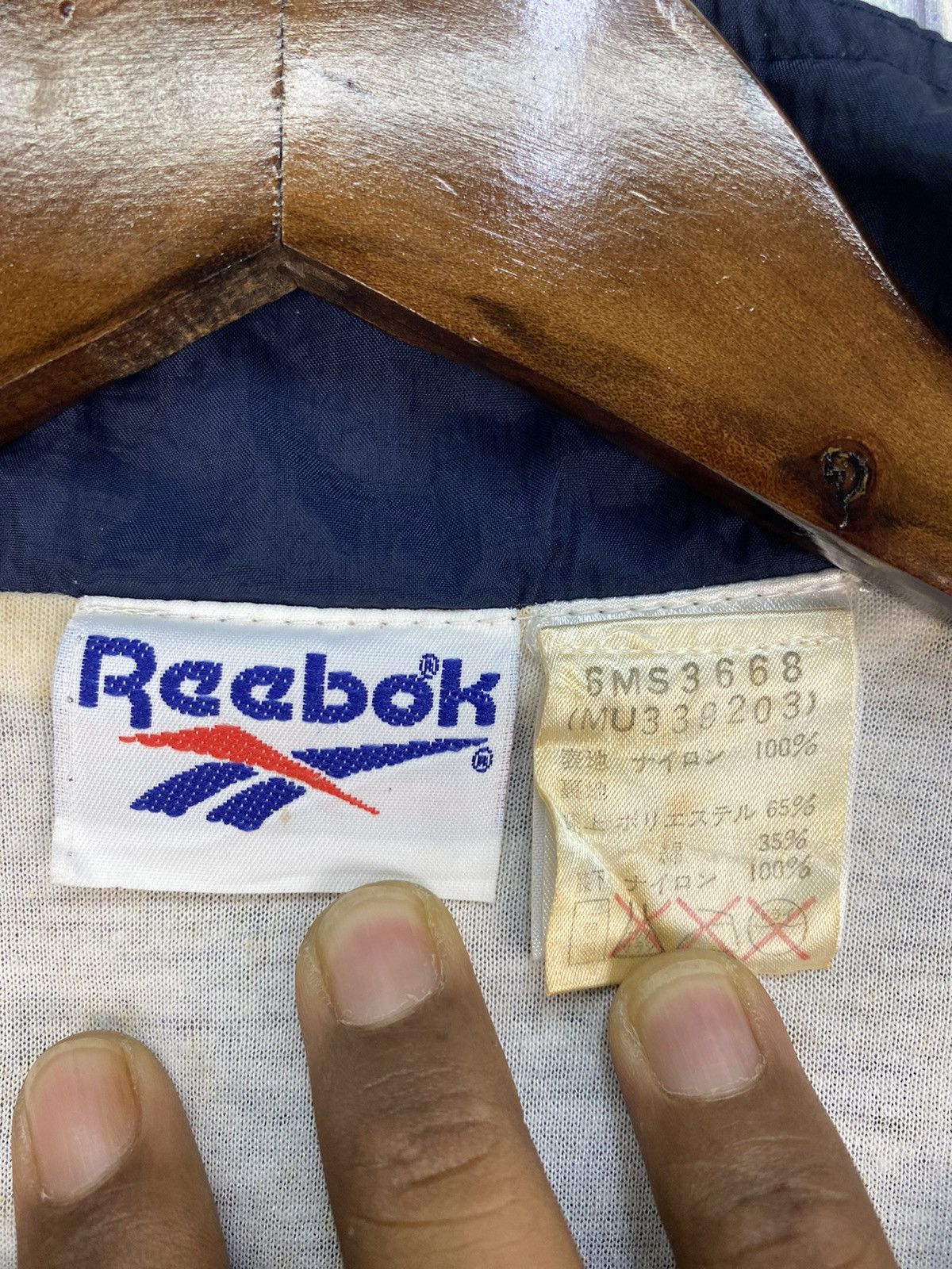 Reebok Vintage 90s Reebok Windbreaker Jacket Size US S / EU 44-46 / 1 - 7 Thumbnail