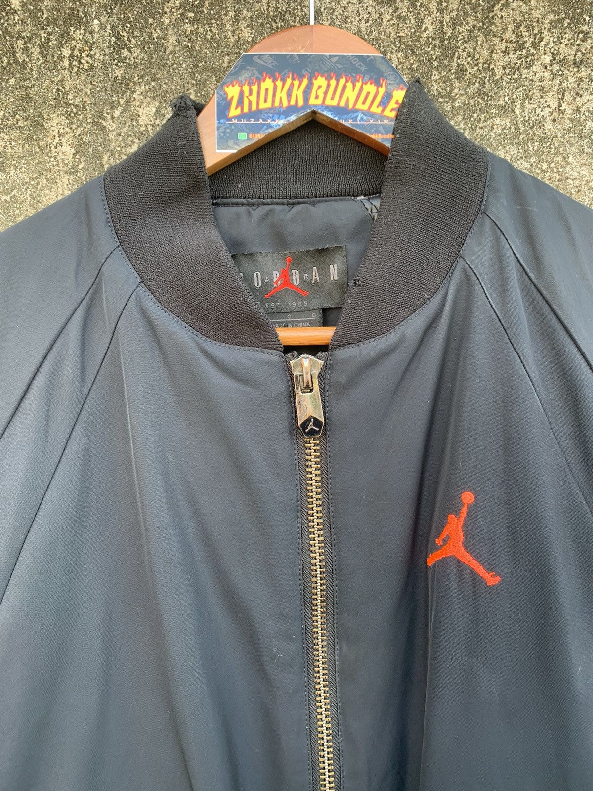 Nike Air Jordan Retro Bomber Jacket Size US L / EU 52-54 / 3 - 7 Thumbnail