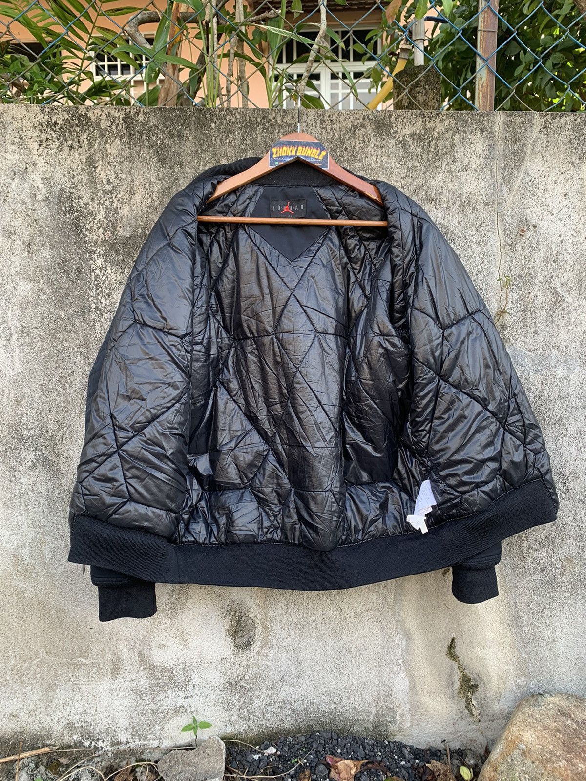 Nike Air Jordan Retro Bomber Jacket Size US L / EU 52-54 / 3 - 4 Thumbnail