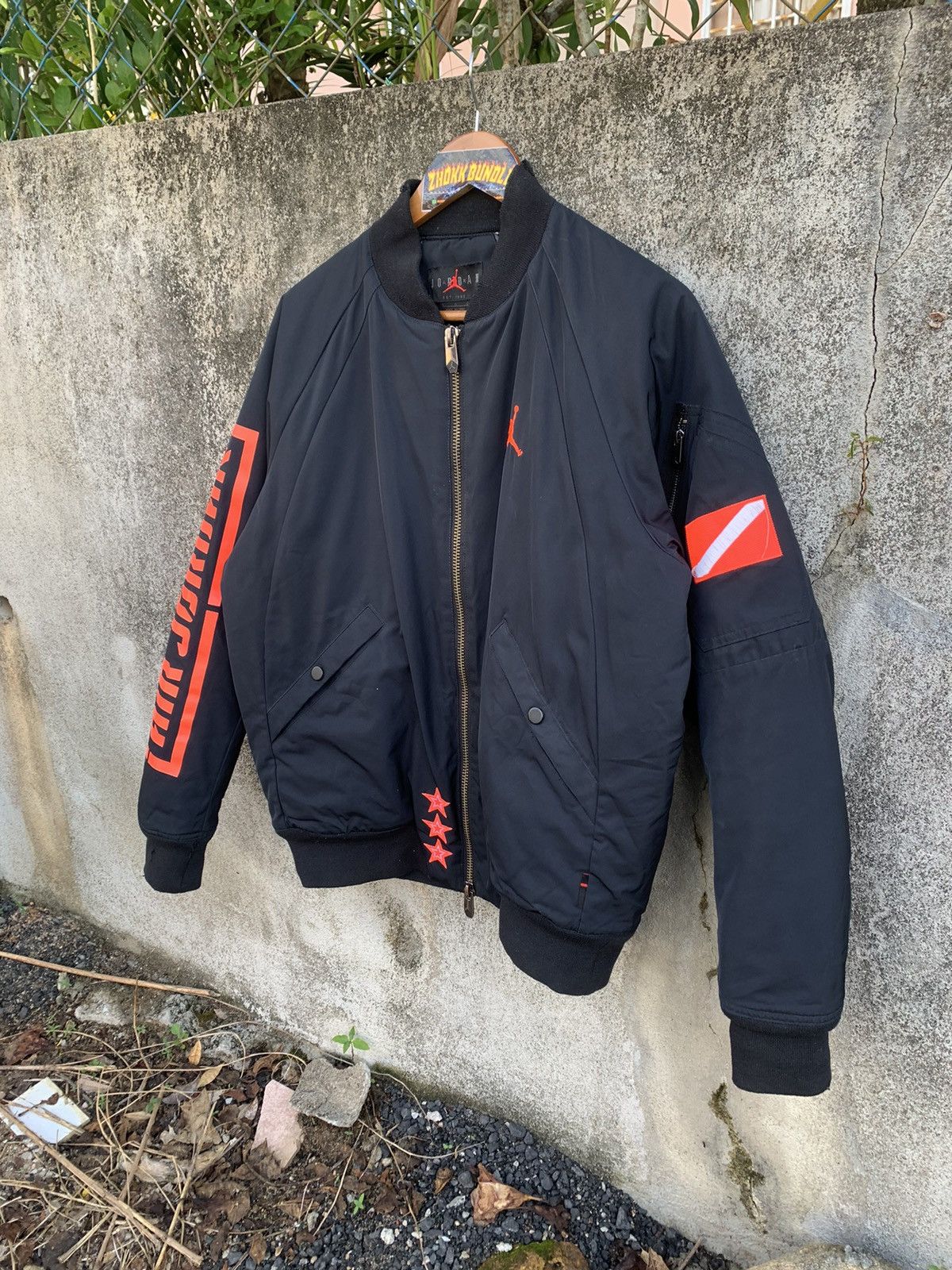 Nike Air Jordan Retro Bomber Jacket Size US L / EU 52-54 / 3 - 3 Thumbnail