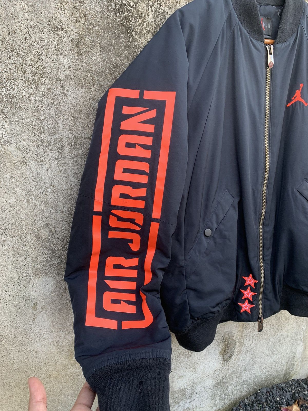 Nike Air Jordan Retro Bomber Jacket Size US L / EU 52-54 / 3 - 9 Thumbnail