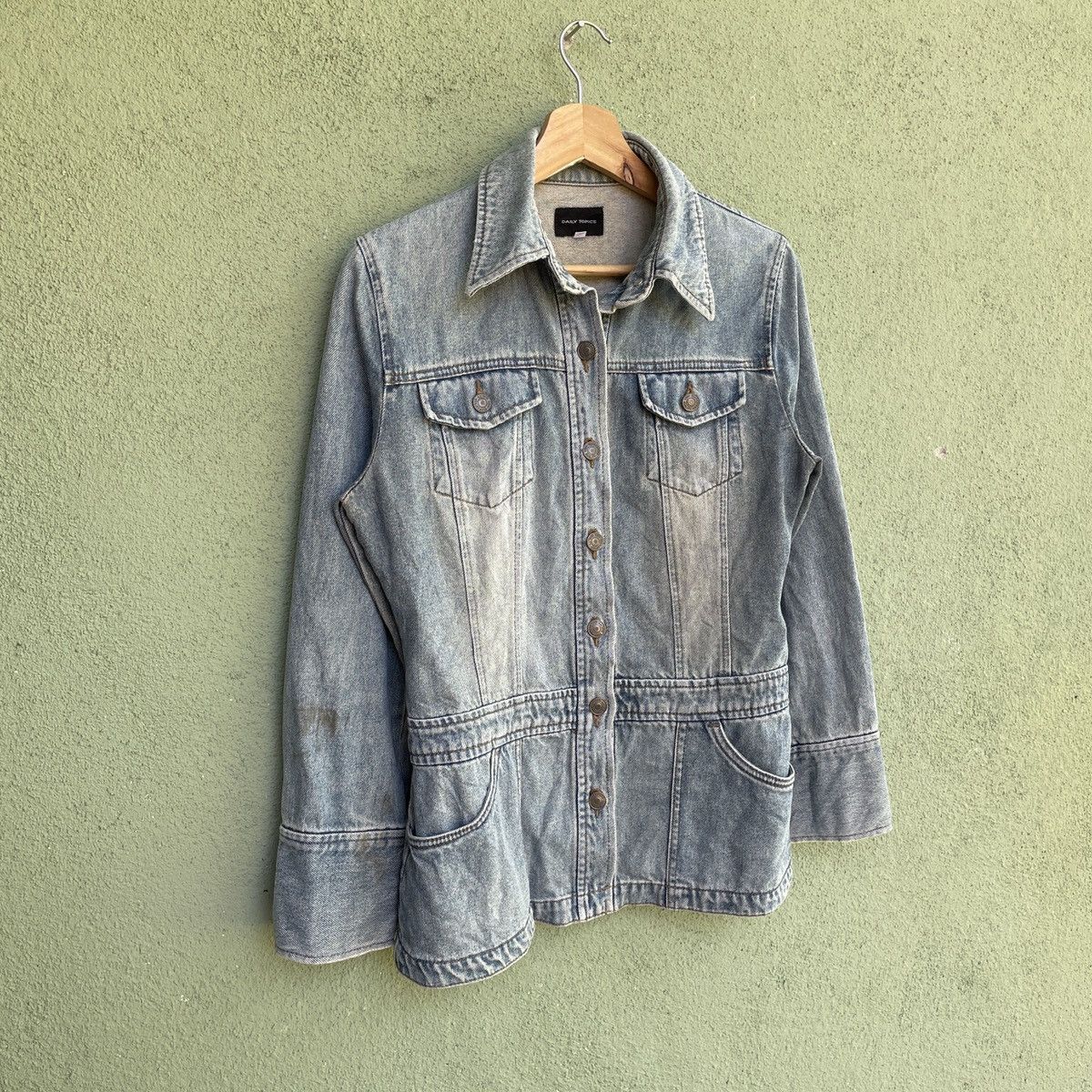 Japanese Brand × Vintage Vintage DAILY TOPICS Faded Button Ups Denim Jacket Size US S / EU 44-46 / 1 - 2 Thumbnail