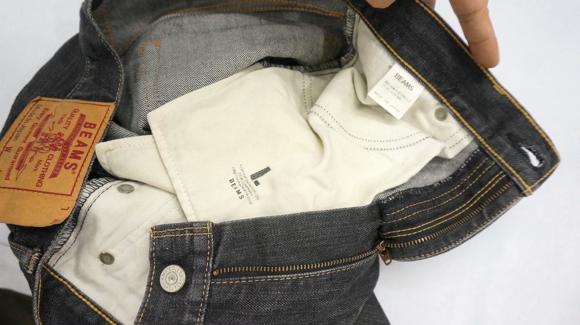 Beams Plus Rare BEAMS Japan Vintage Faded Black Jeans Size US 32 / EU 48 - 17 Thumbnail