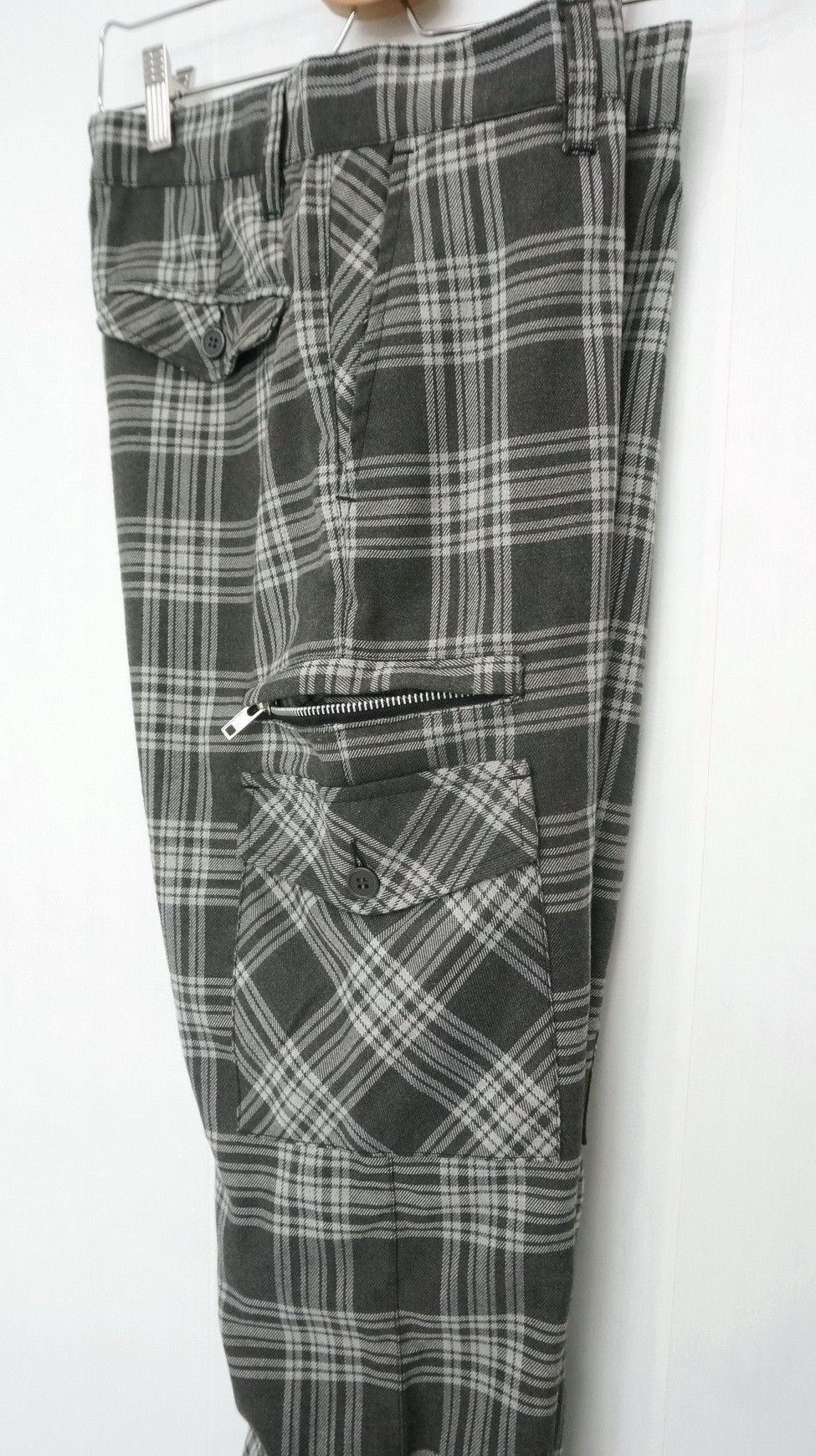 Japanese Brand SUGGESTIONS Punk Tartan Skinny Short Rise Cargo Pants Size US 31 - 4 Thumbnail