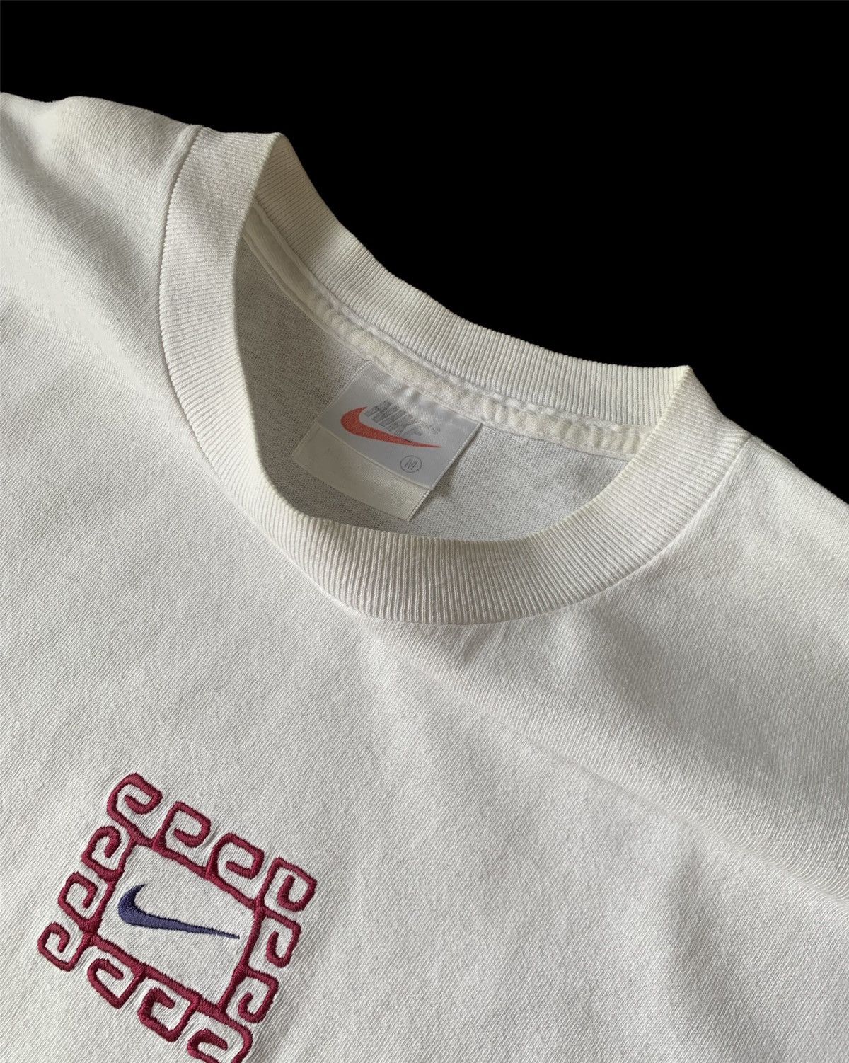 Nike 90’S Nike Vintage Embroiderer rare grail center swoosh tee Size US M / EU 48-50 / 2 - 9 Thumbnail