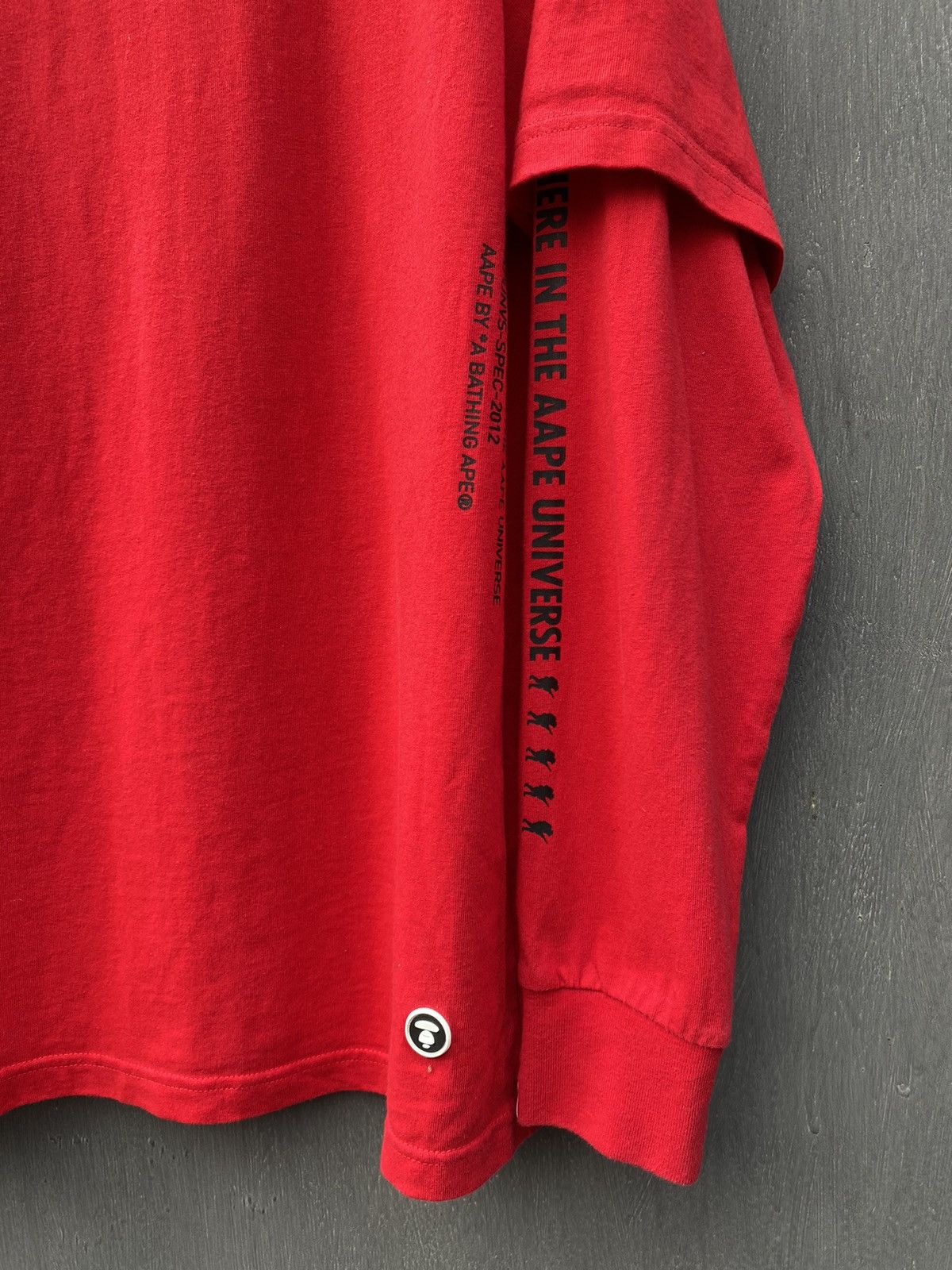 Aape A Bathing Ape Universe red longsleeve size L Size US L / EU 52-54 / 3 - 3 Thumbnail